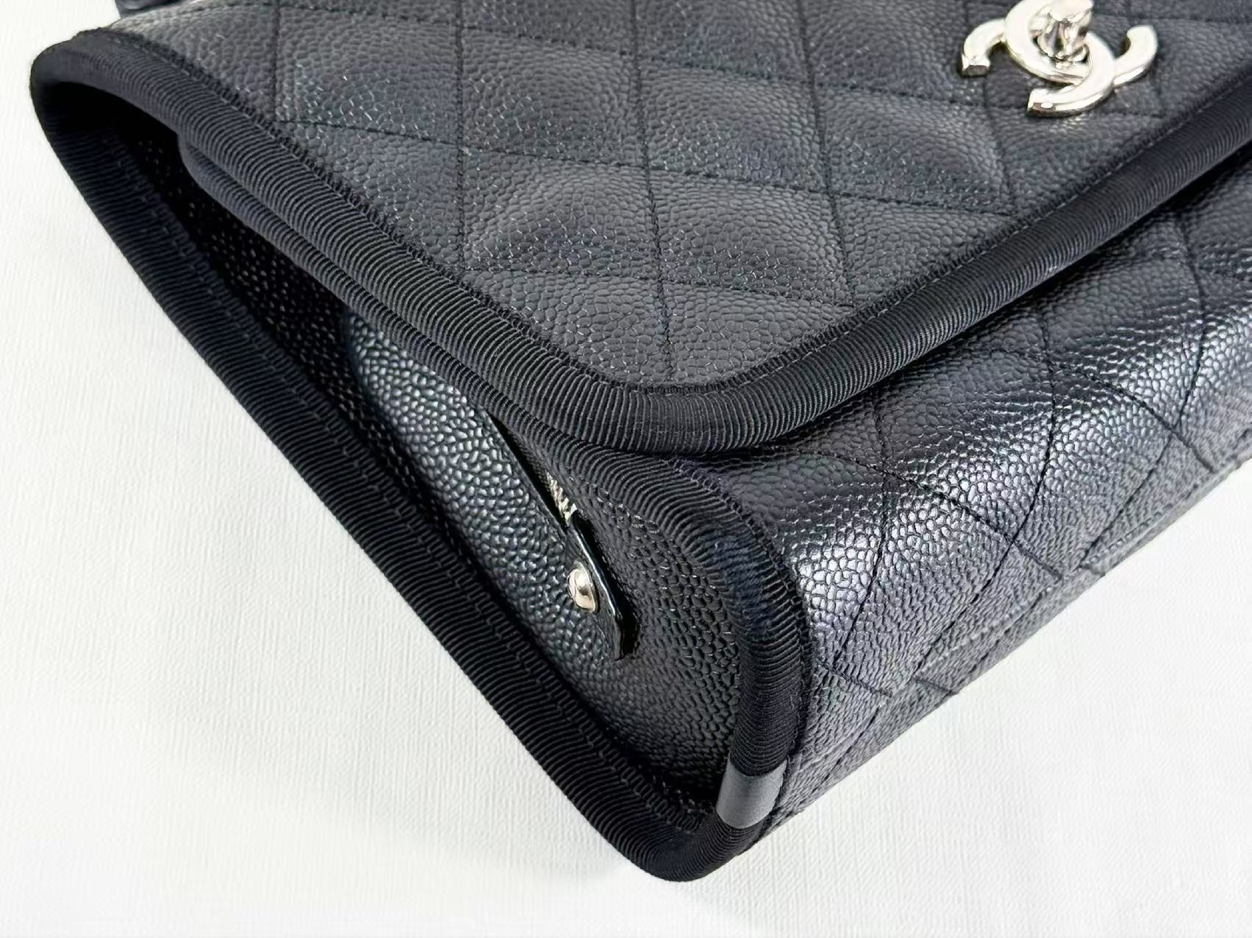 Black Caviar Skin Matelassé 2-way Tanlock Shoulder Bag, W27/H17/D7cm (approx.), serial number in the 25s, with strap and seal, silver hardware, item number 25644716. — view 10