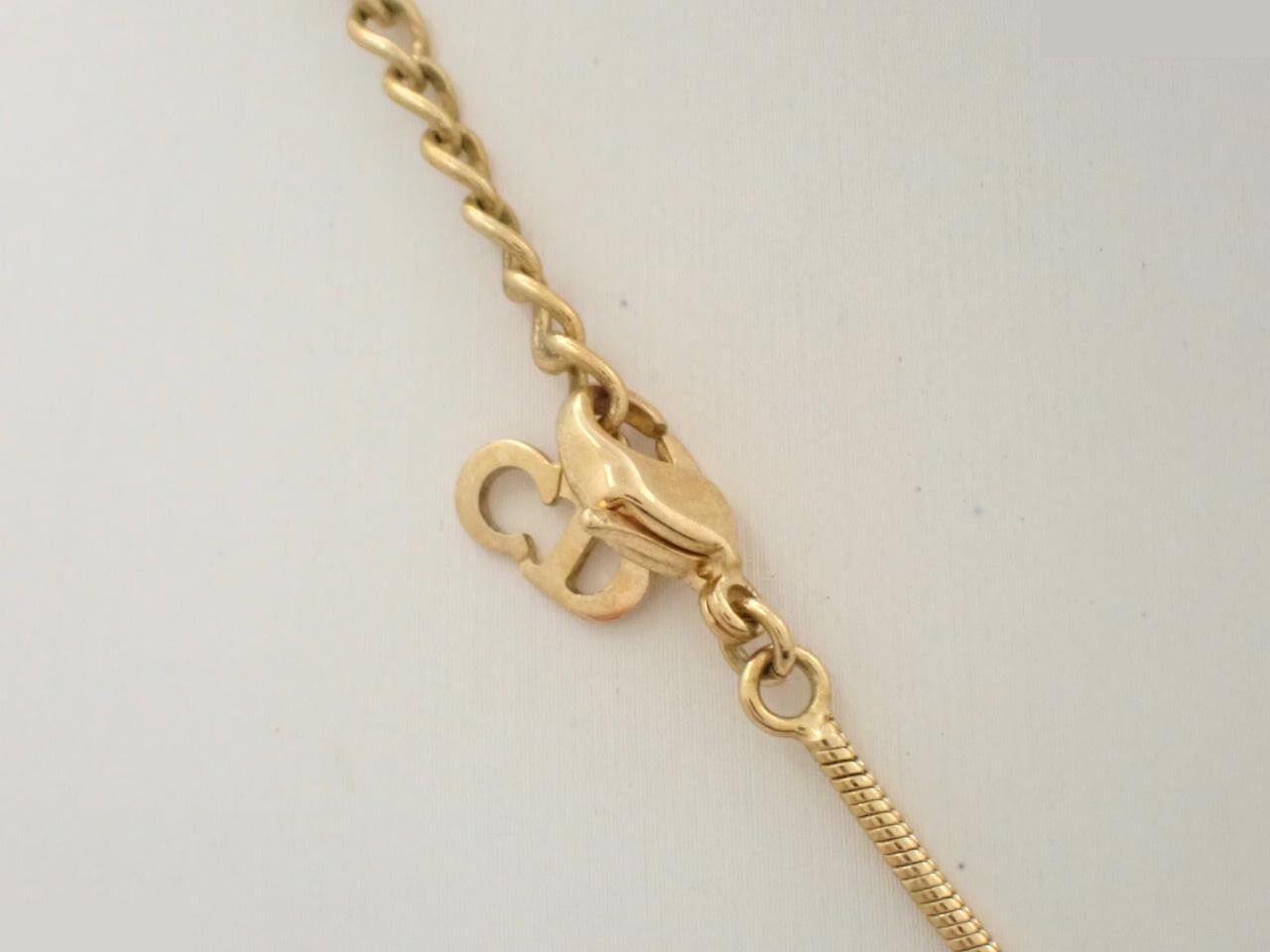 Pendant necklace, gold plated, chain approximately 42cm long. — view 2