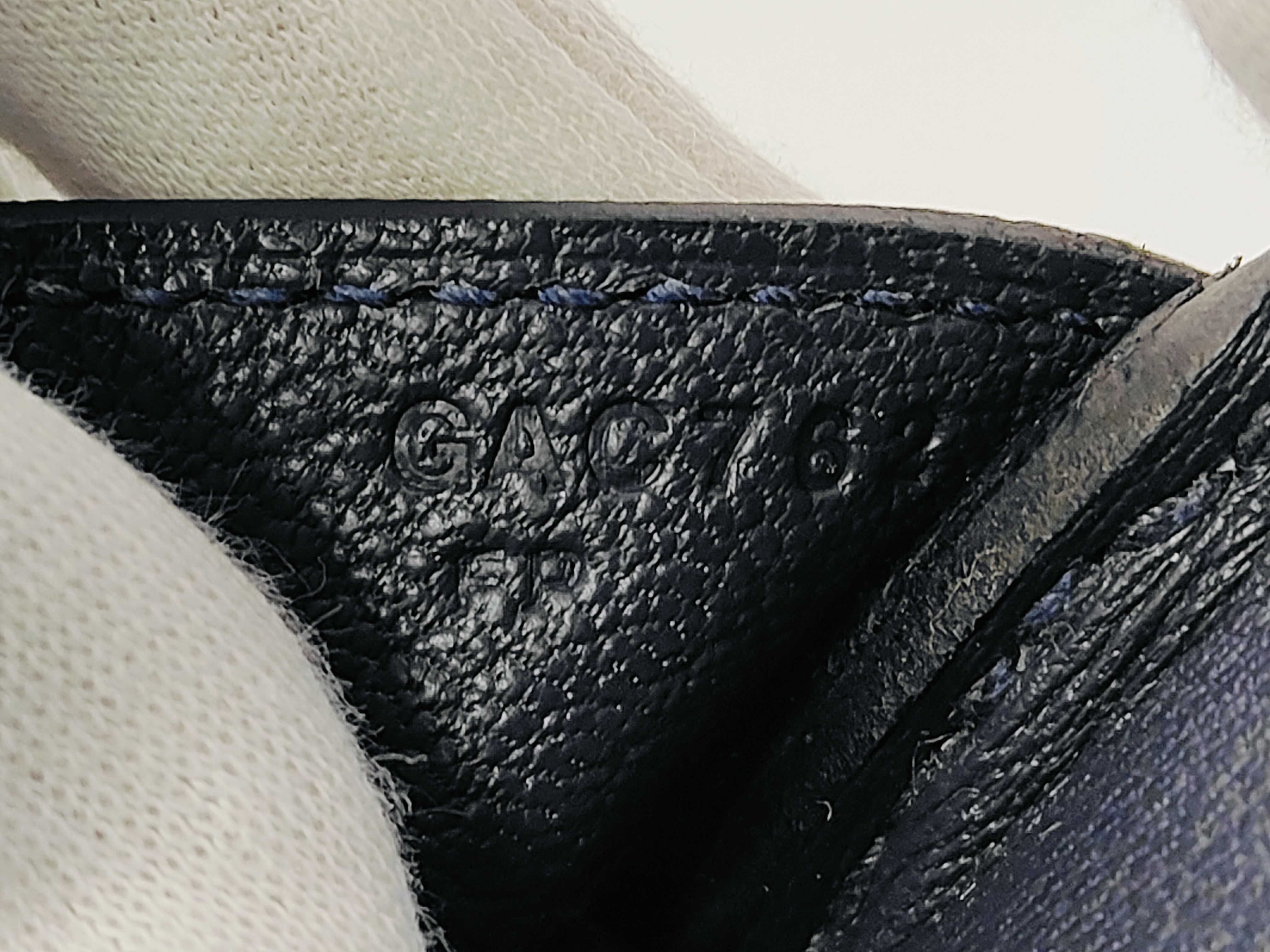 Birkin 30 Blue Nuit Togo Silver Hardware G Stamp Handbag — view 11