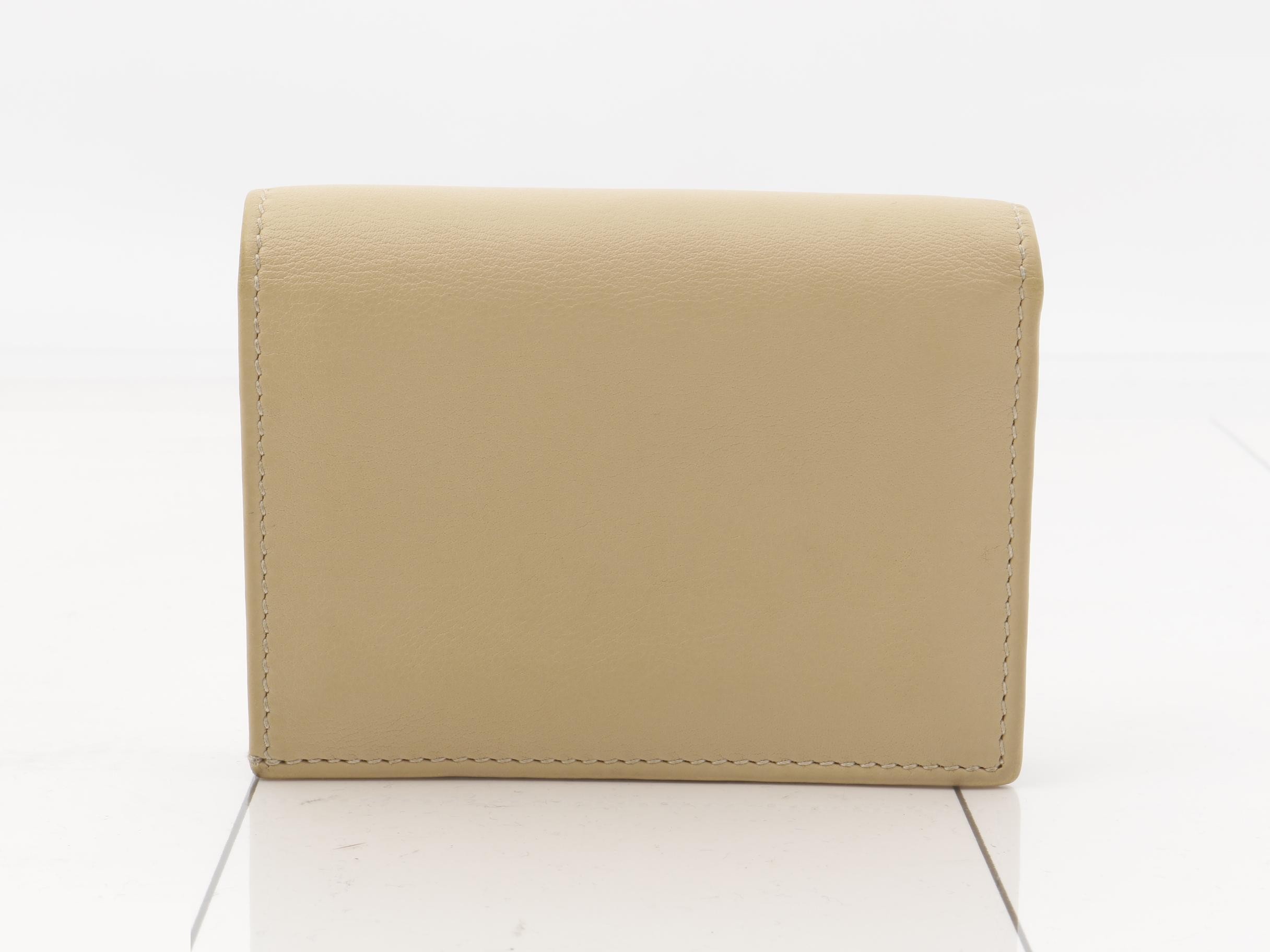 Bi-fold wallet — view 2