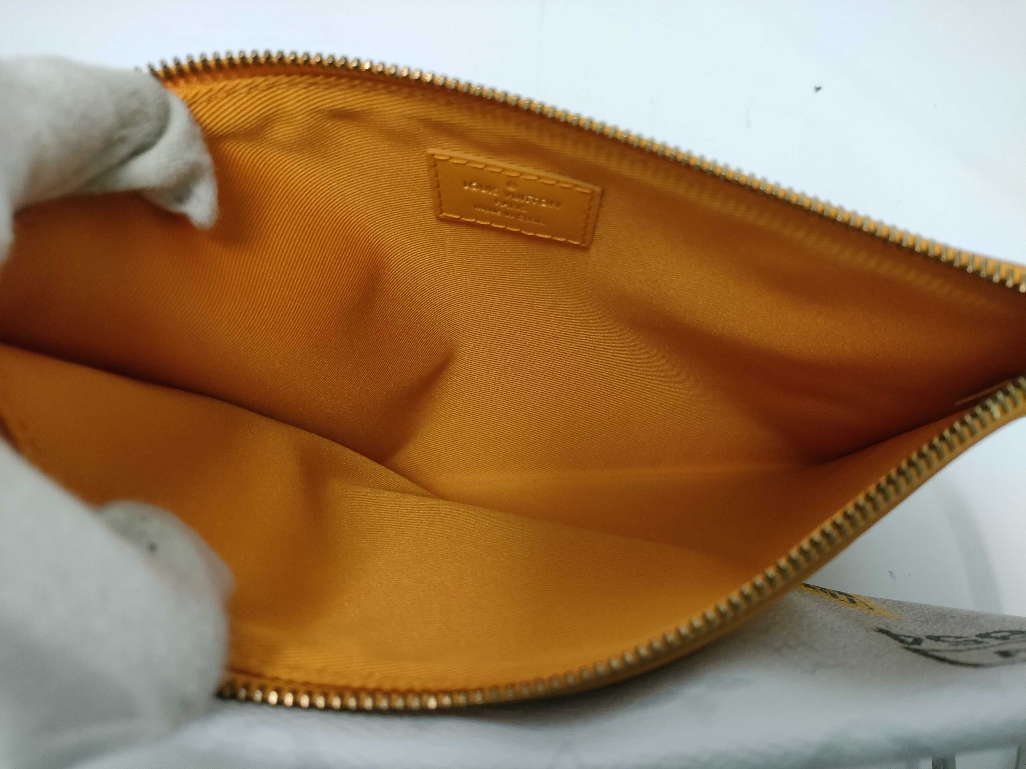 Monogram White Monogram Flat Messenger Bag M44640 Orange x Gray (RFID detected) Shoulder Bag — view 9