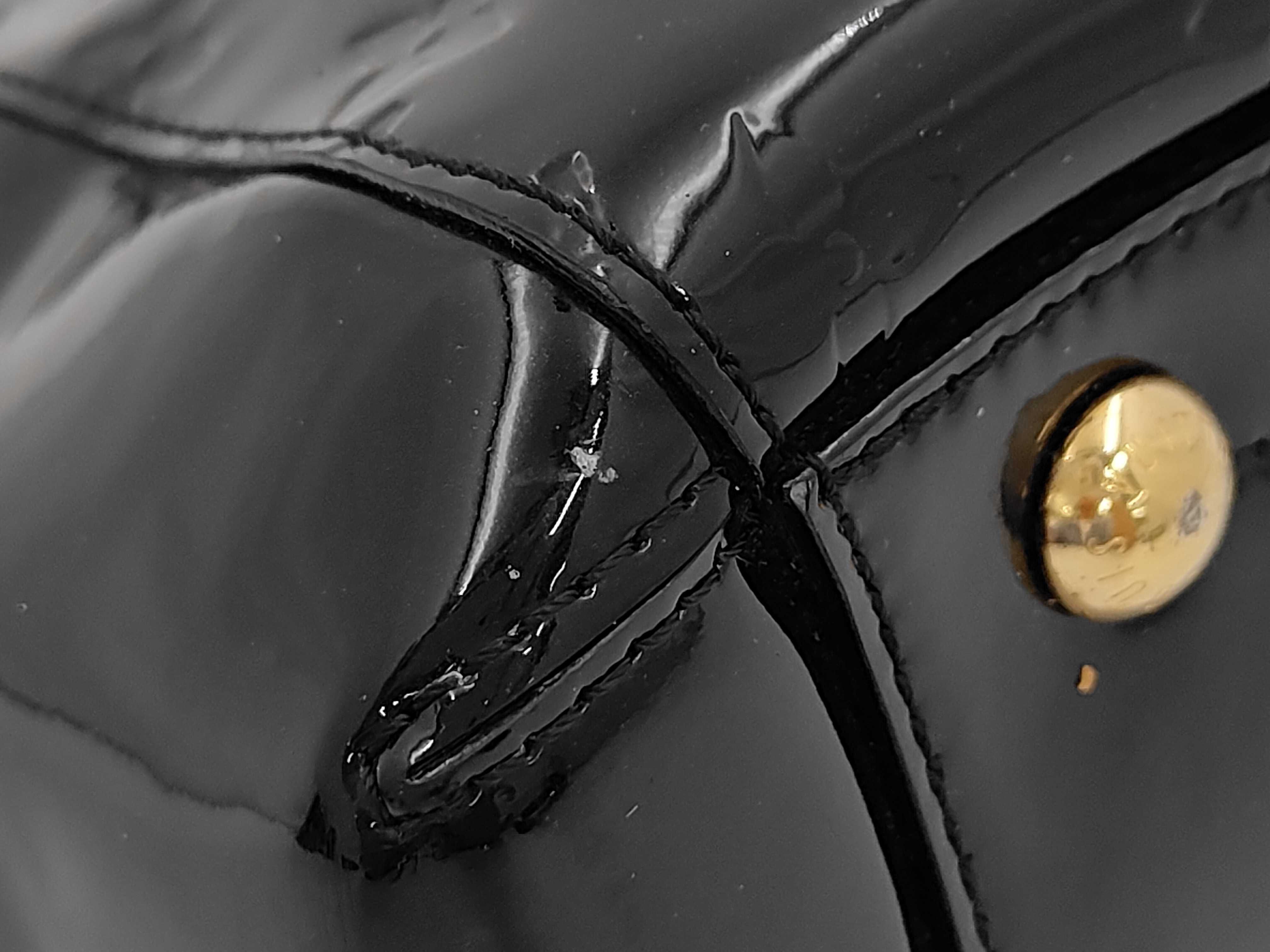 LV handbag — view 4