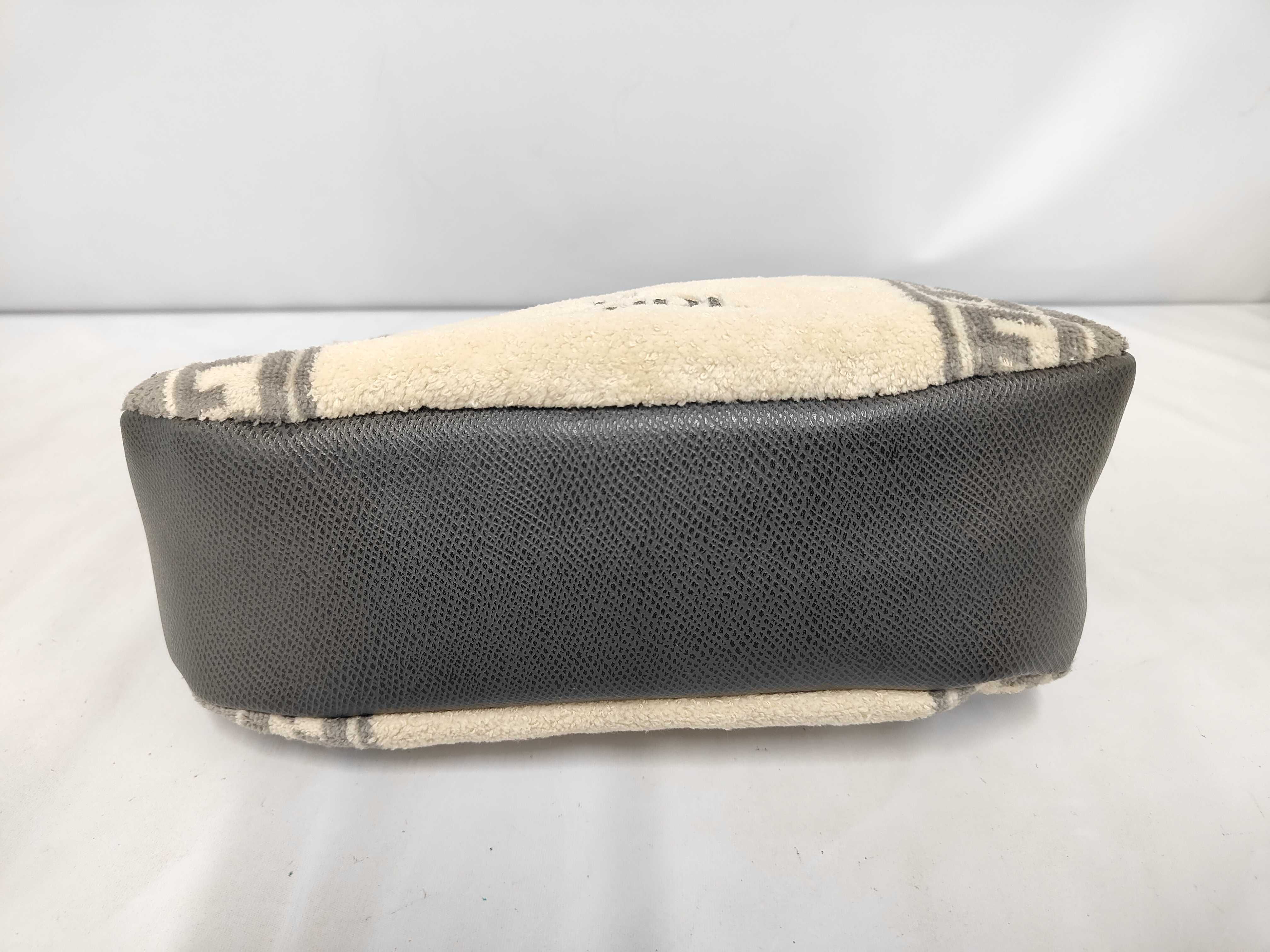 terrycloth one-shoulder bag — view 3