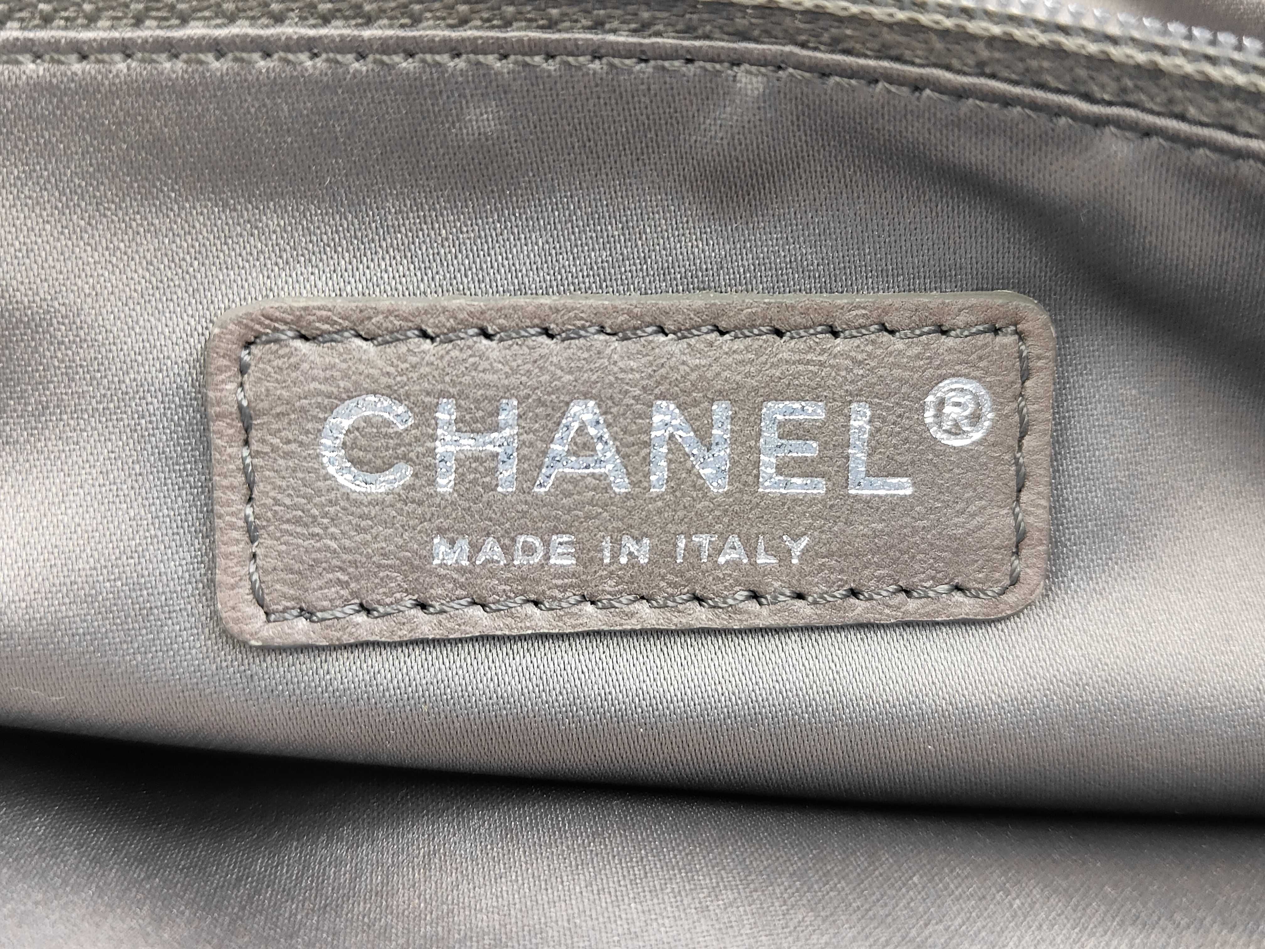 Coco Mark Camellia Graphic Edge Tote Bag — view 11