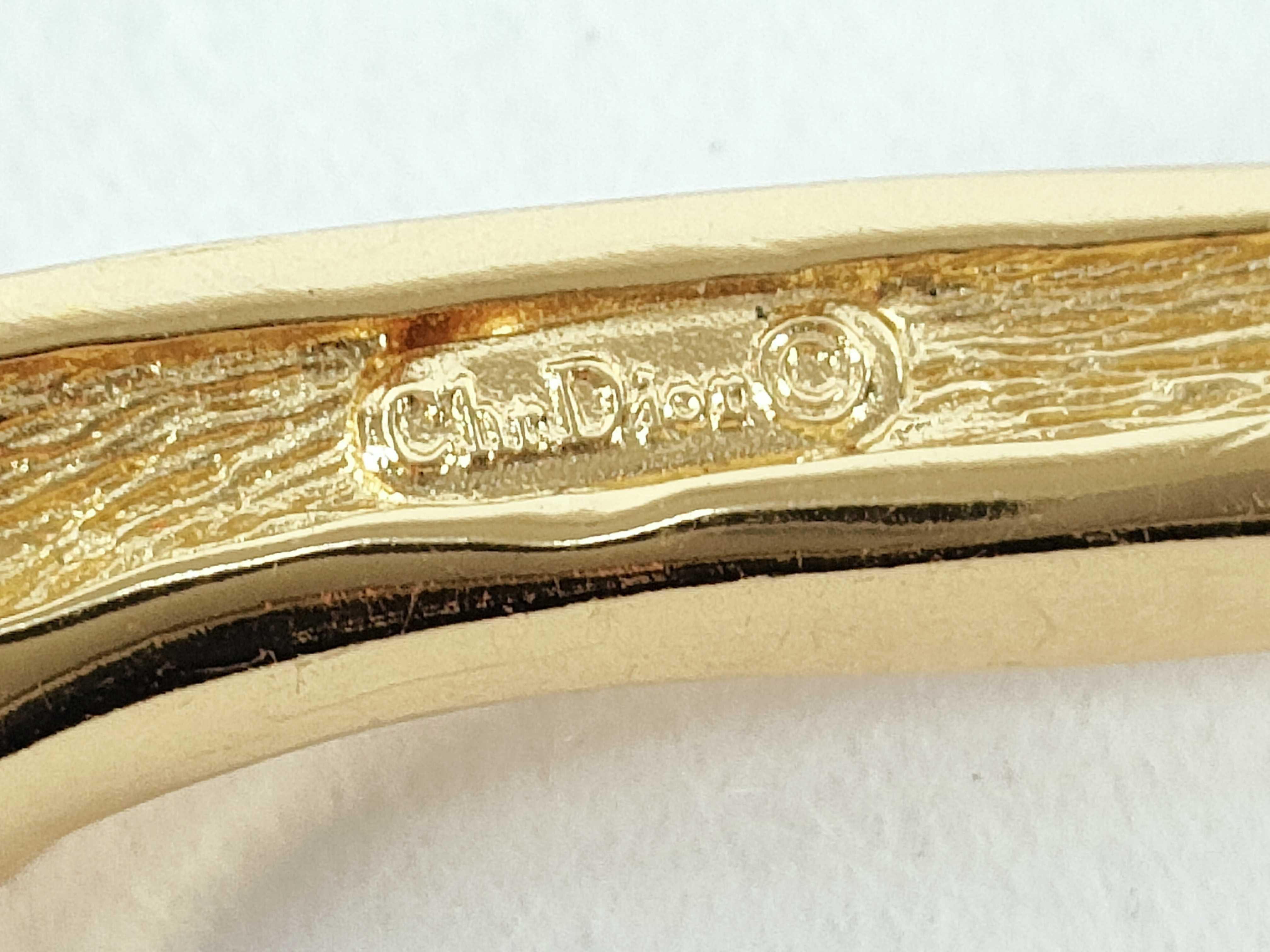 Vintage Rhinestone Gold Brooch — view 7