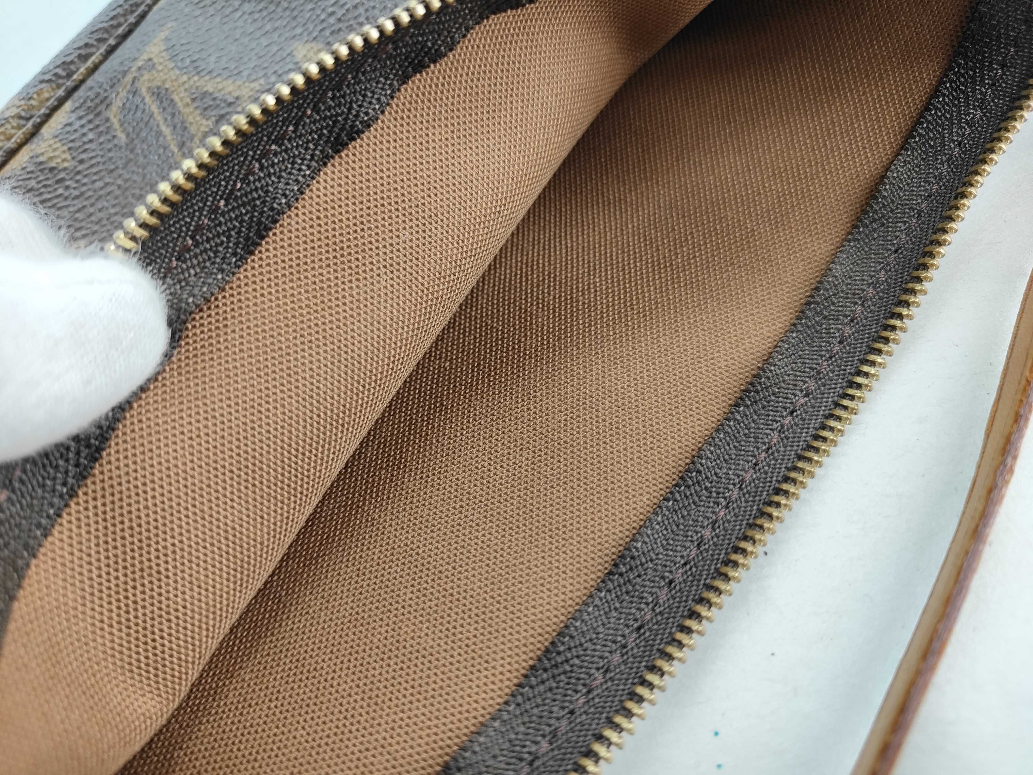Monogram Louis Vuitton Accessoire Monogram Handbag M51980 Pouch — view 14
