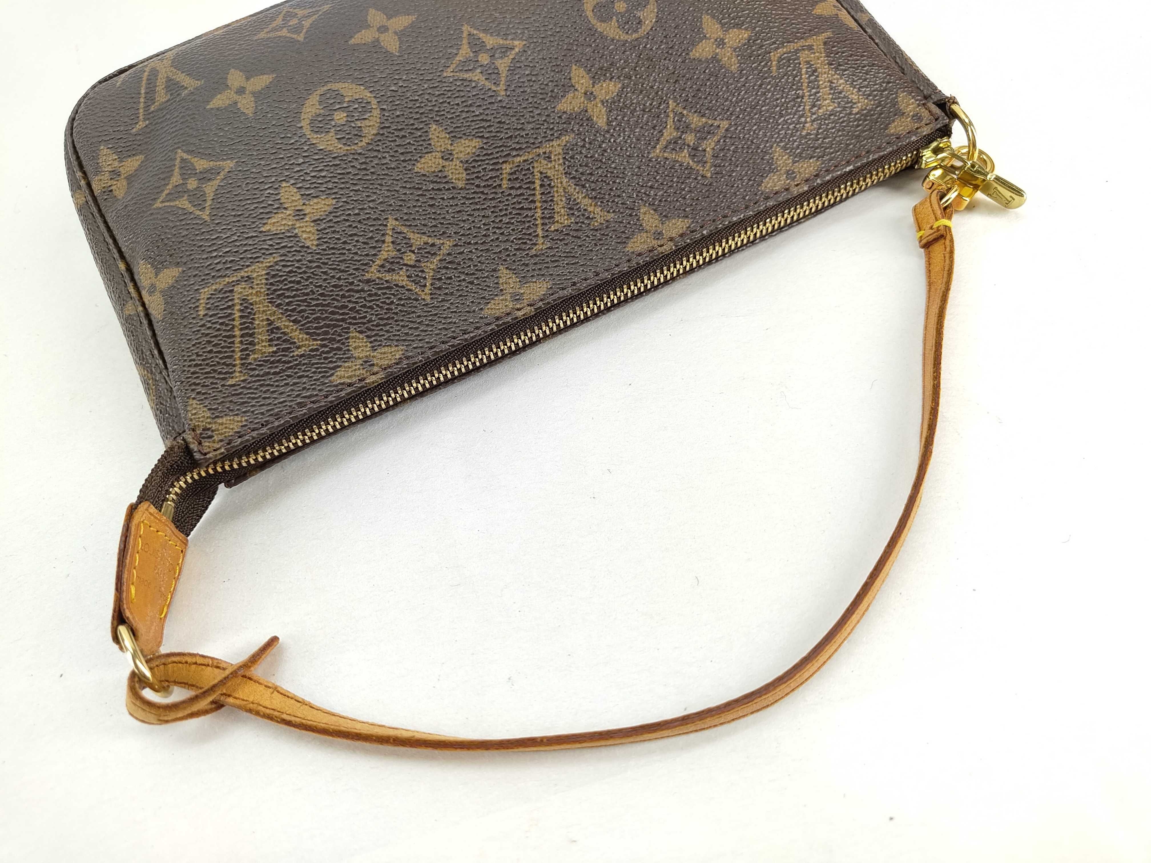 Monogram Louis Vuitton Accessoire Monogram Handbag M51980 Pouch — view 3