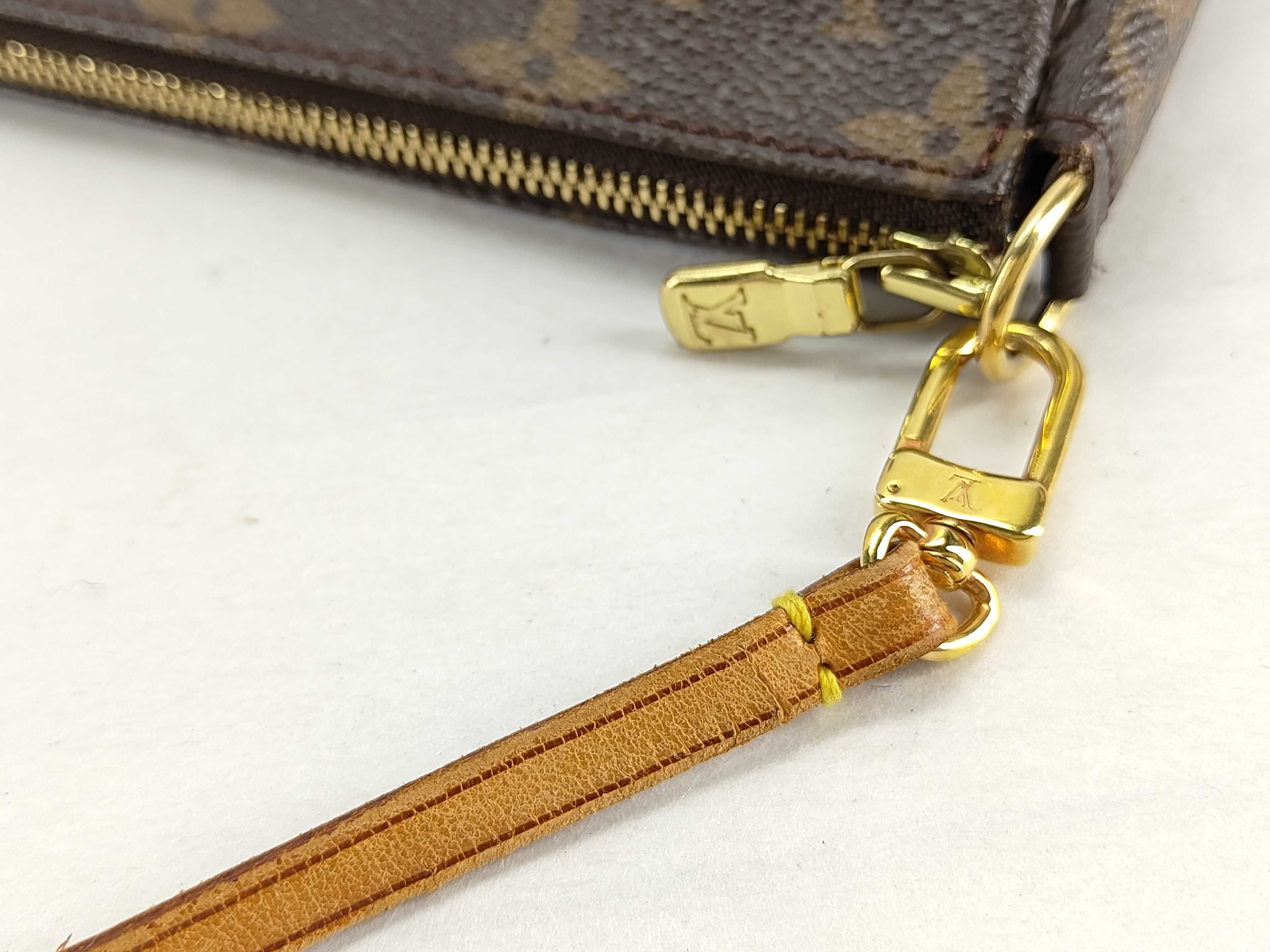 Monogram Louis Vuitton Accessoire Monogram Handbag M51980 Pouch — view 5