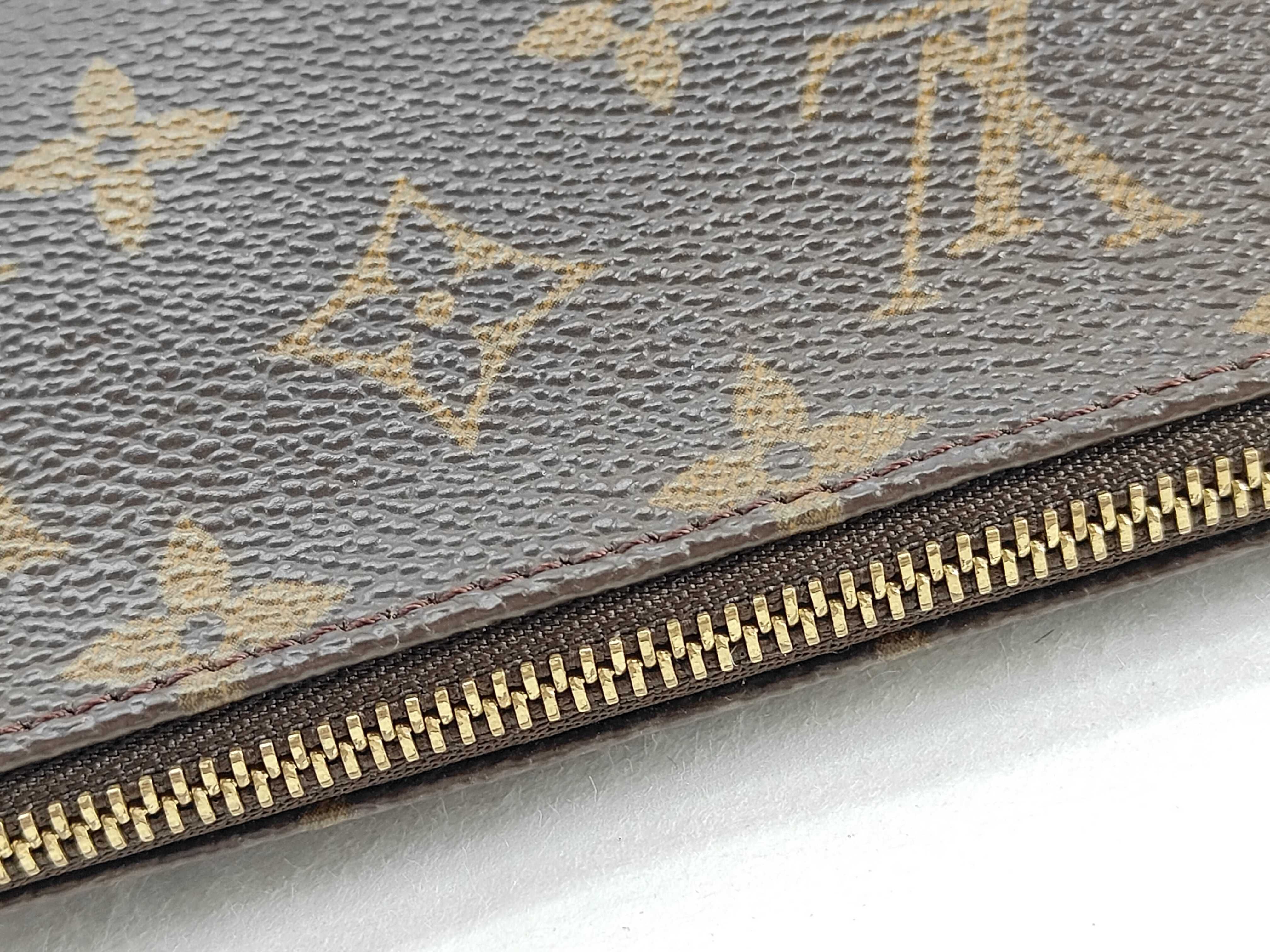 Monogram Louis Vuitton Accessoire Monogram Handbag M51980 Pouch — view 7