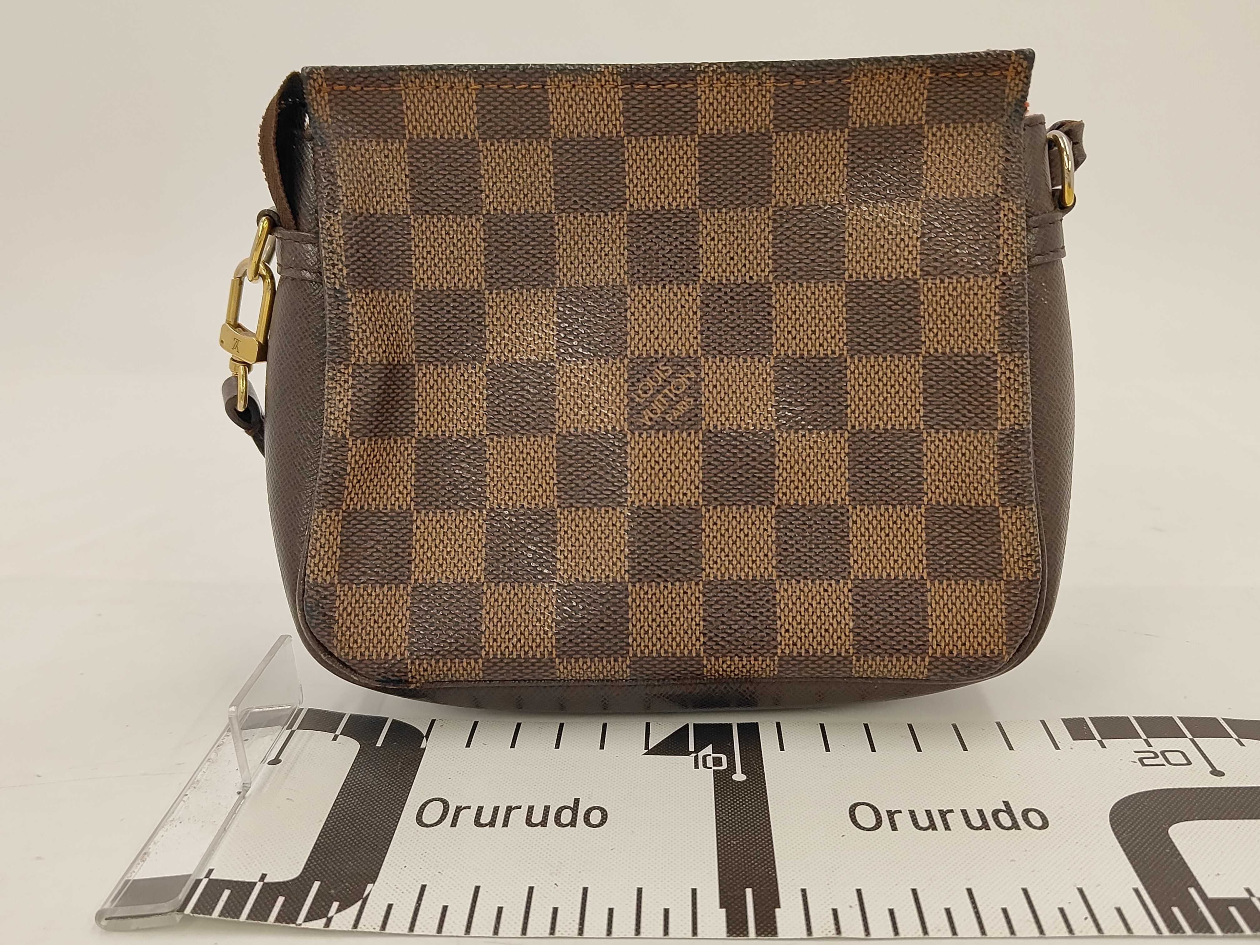 Damier Trousse Makeup Bag — view 2