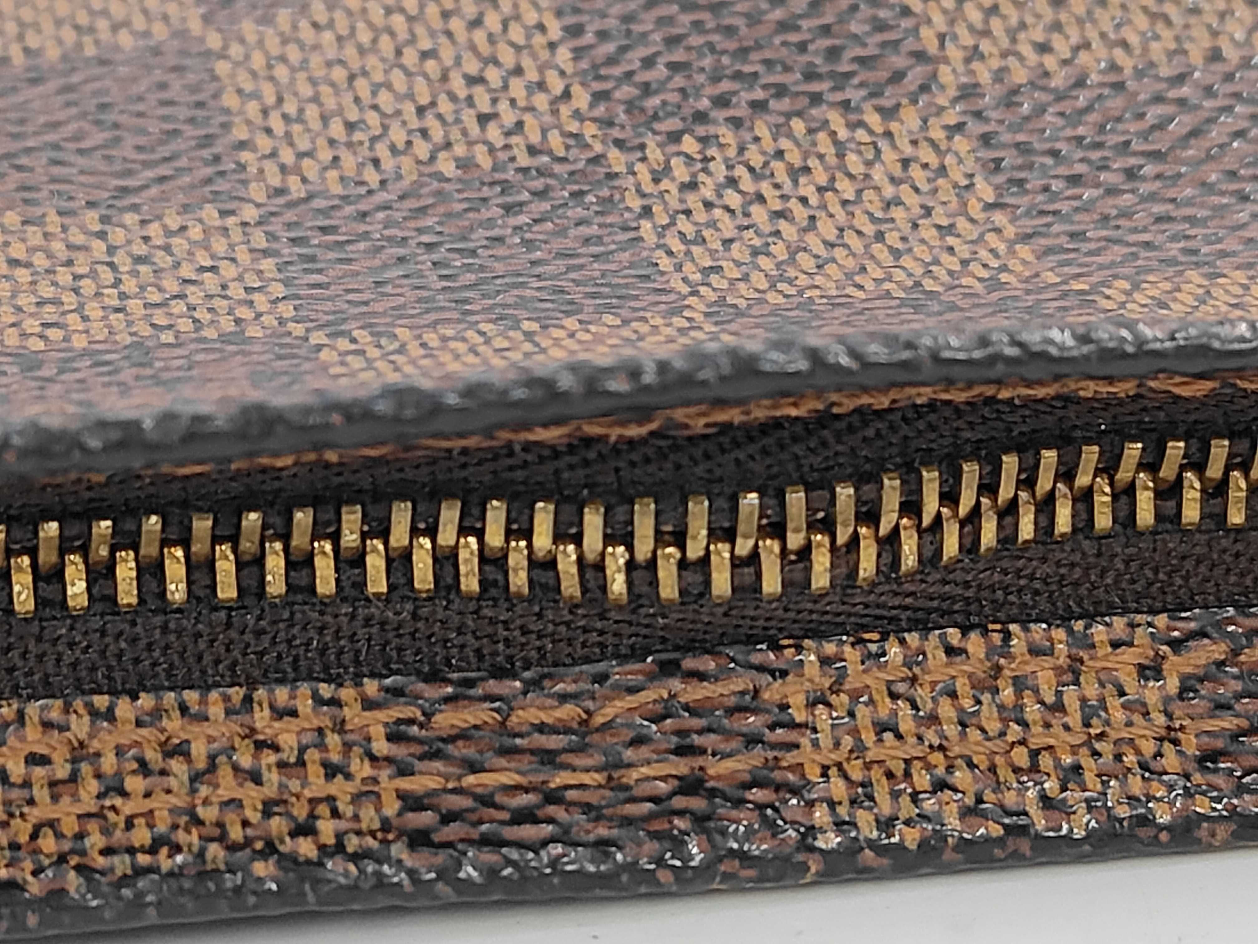 Damier Trousse Makeup Bag — view 11
