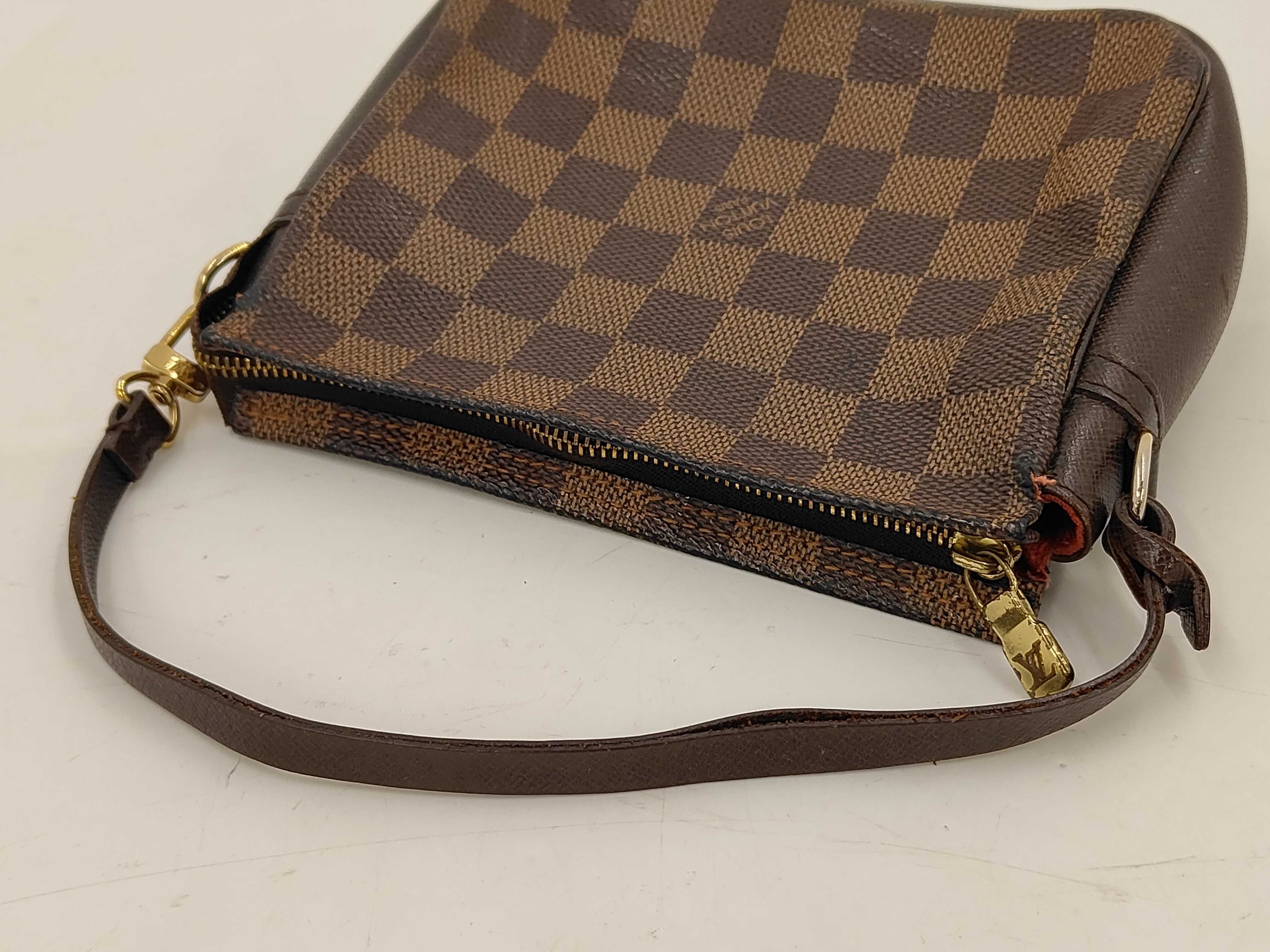 Damier Trousse Makeup Bag — view 3
