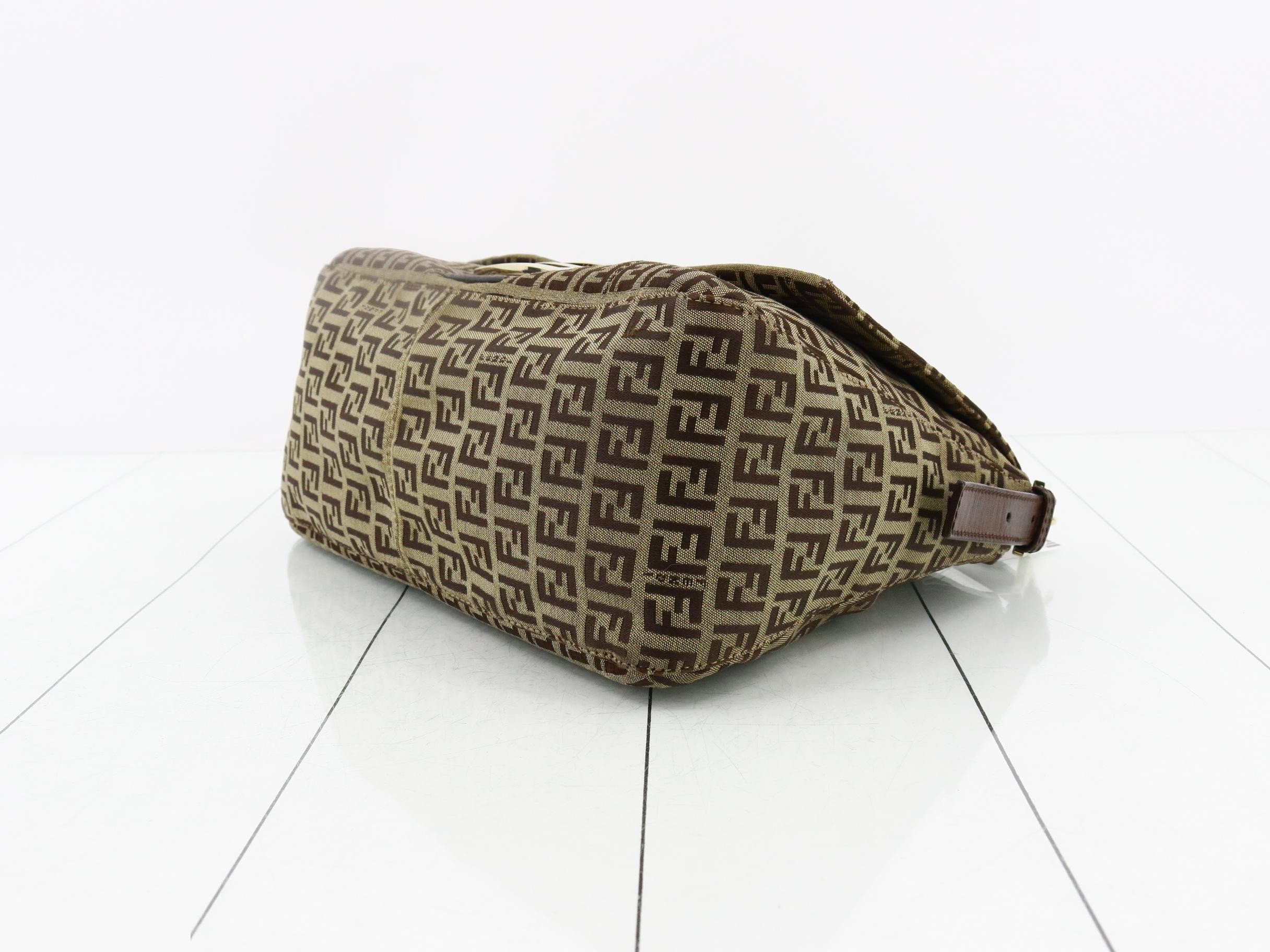 Zucchino Mamma Bucket Shoulder Bag with Gold Hardware — view 6