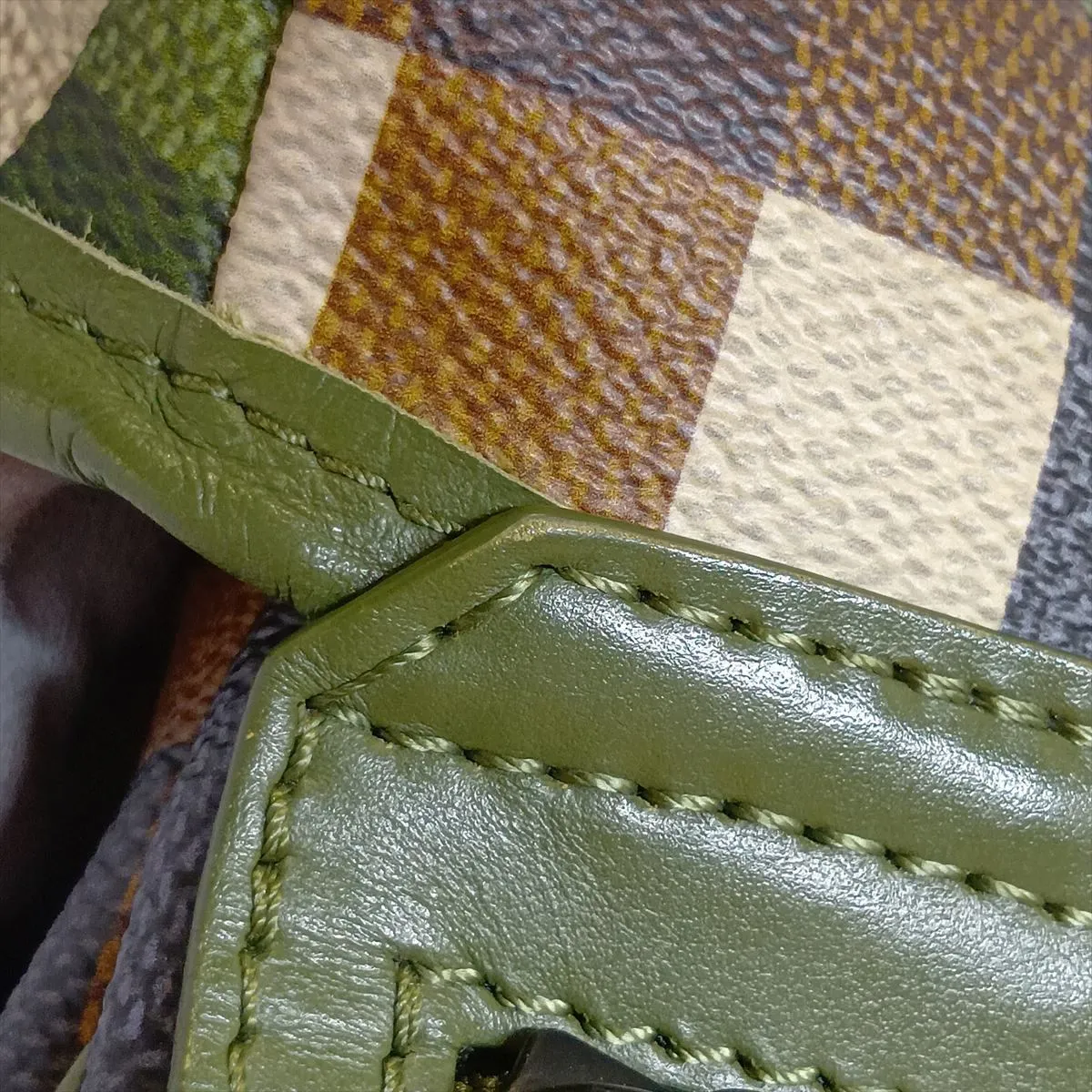 Damouflage Canvas Trail Messenger M24449 Green (RFID detected) — view 13