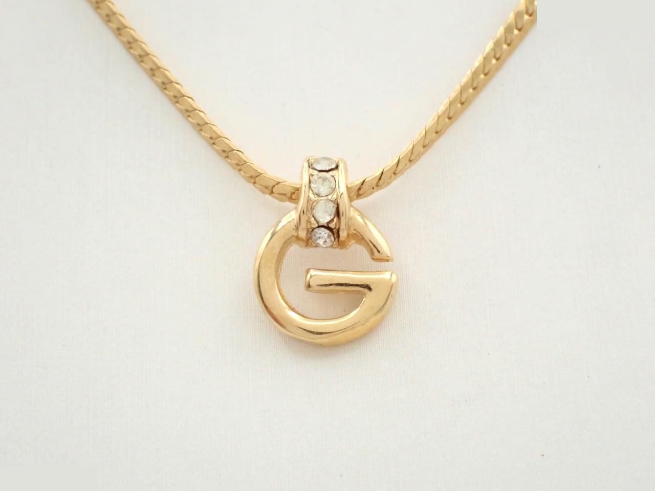 Other lines: precious metals, necklaces, pendants