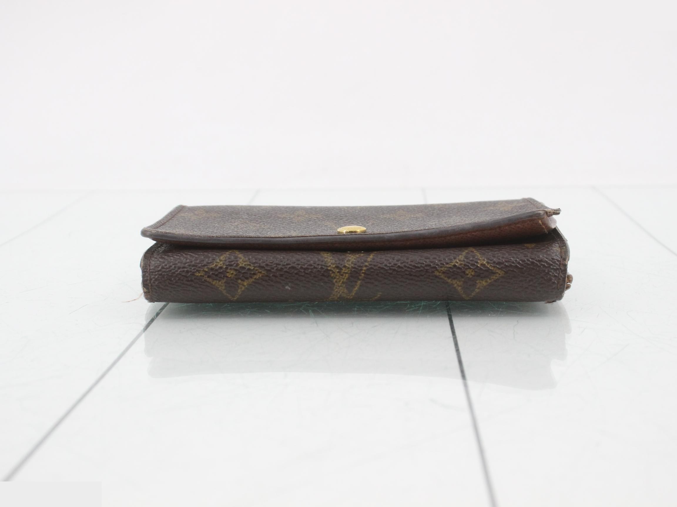 Bi-fold wallet — view 3