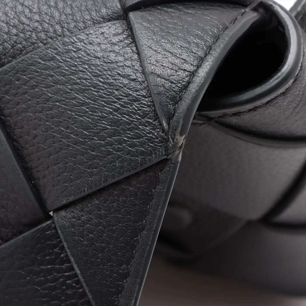 Maxi Intrecciato Diagono Leather Waist Pouch Black — view 11