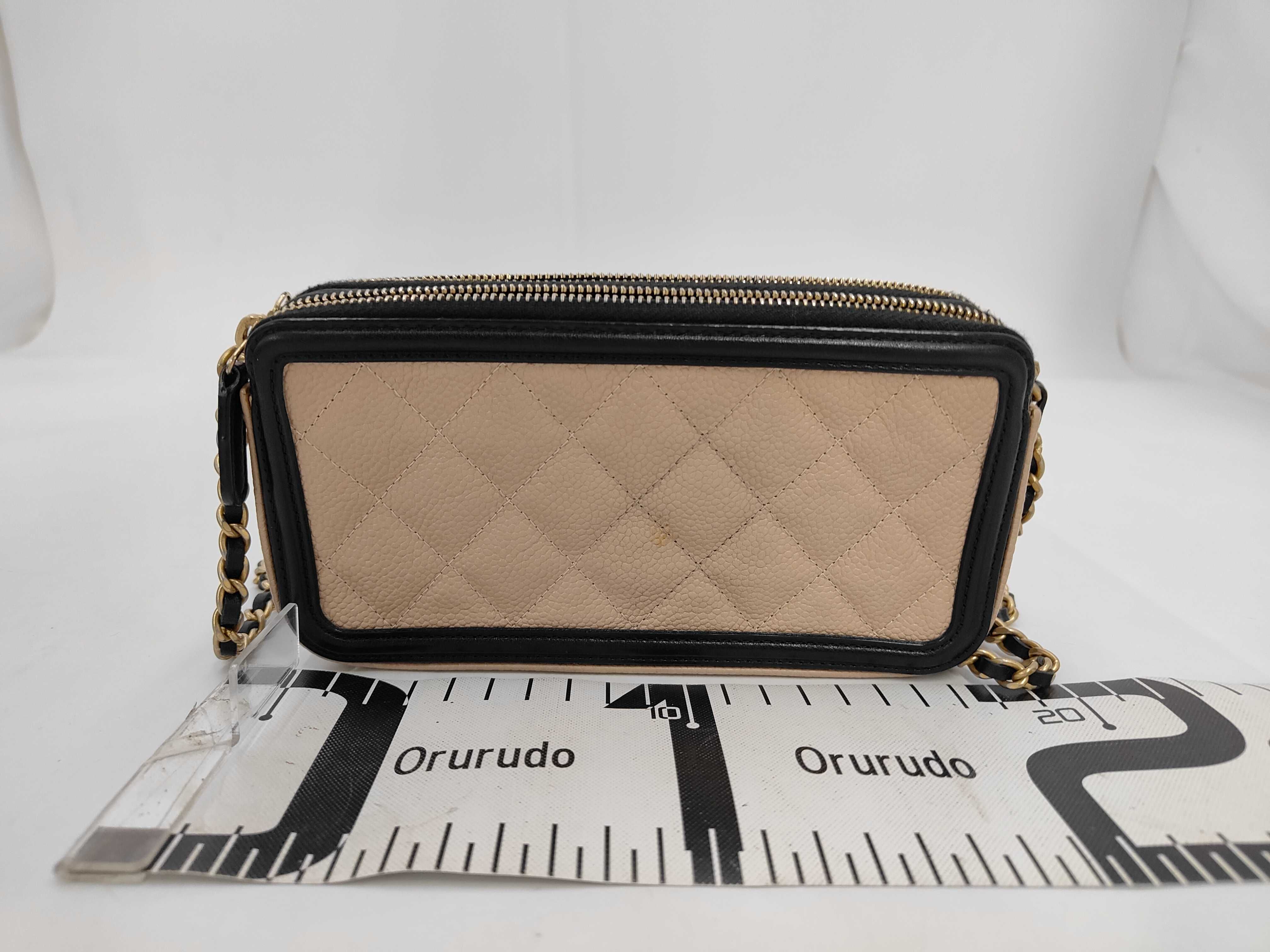 Caviar Skin CC Filigree Chain Shoulder Bag Chain Wallet Shoulder Bag — view 2