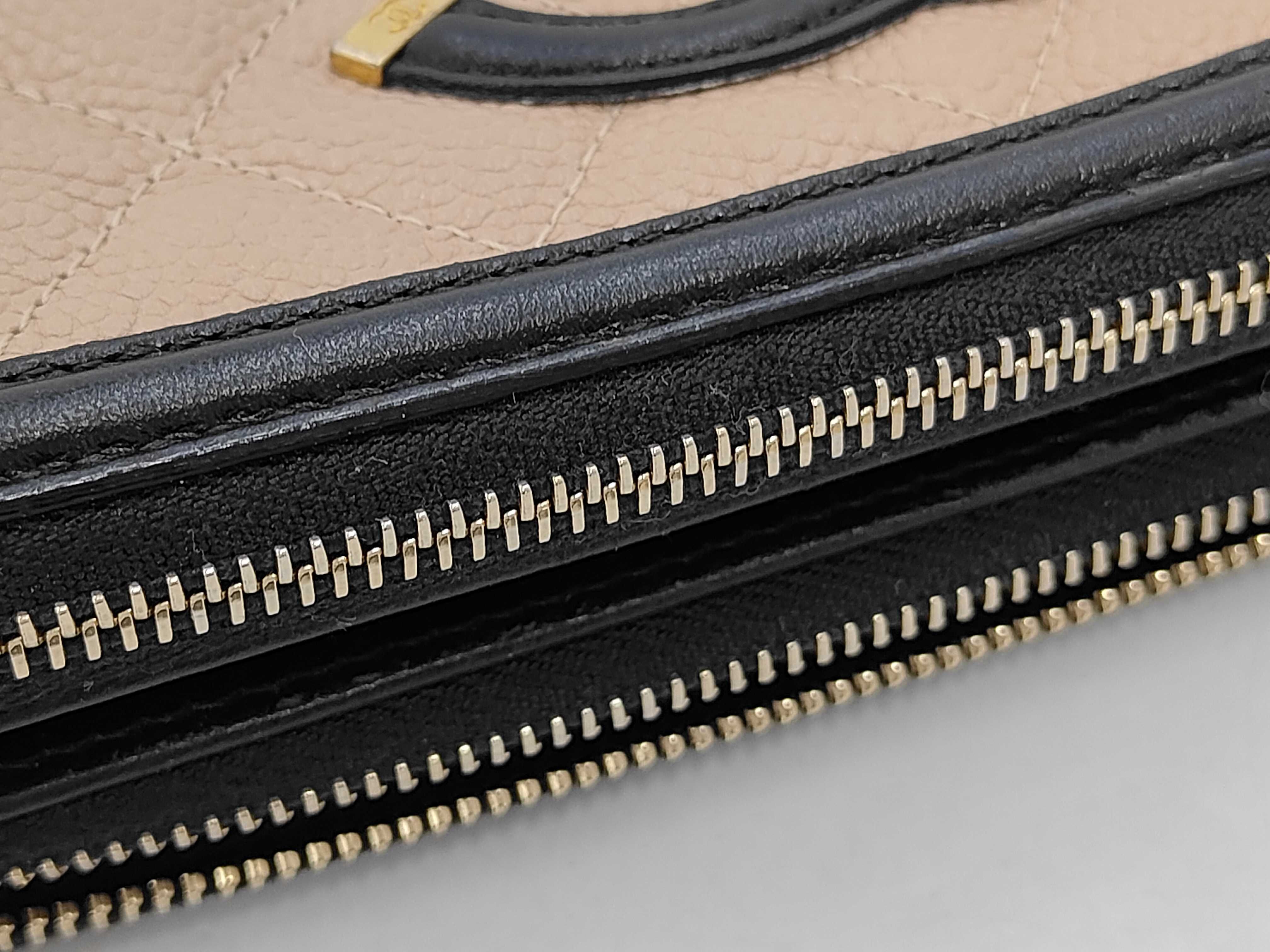 Caviar Skin CC Filigree Chain Shoulder Bag Chain Wallet Shoulder Bag — view 13