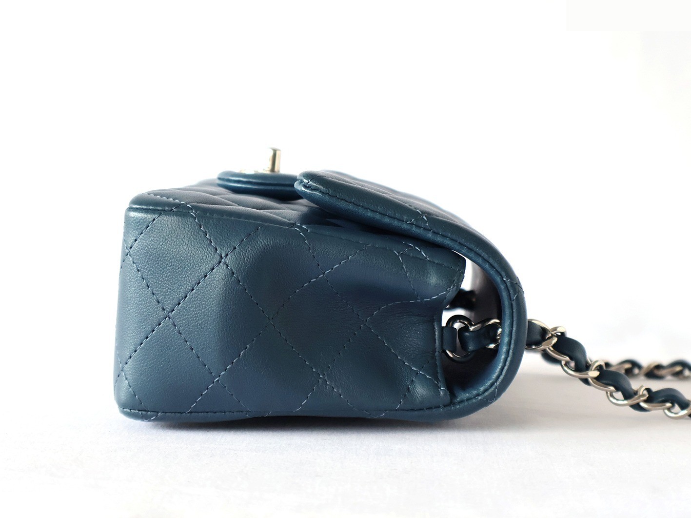 Mini Matelassé 20 Lambskin Chain Shoulder Bag, Blue — view 7