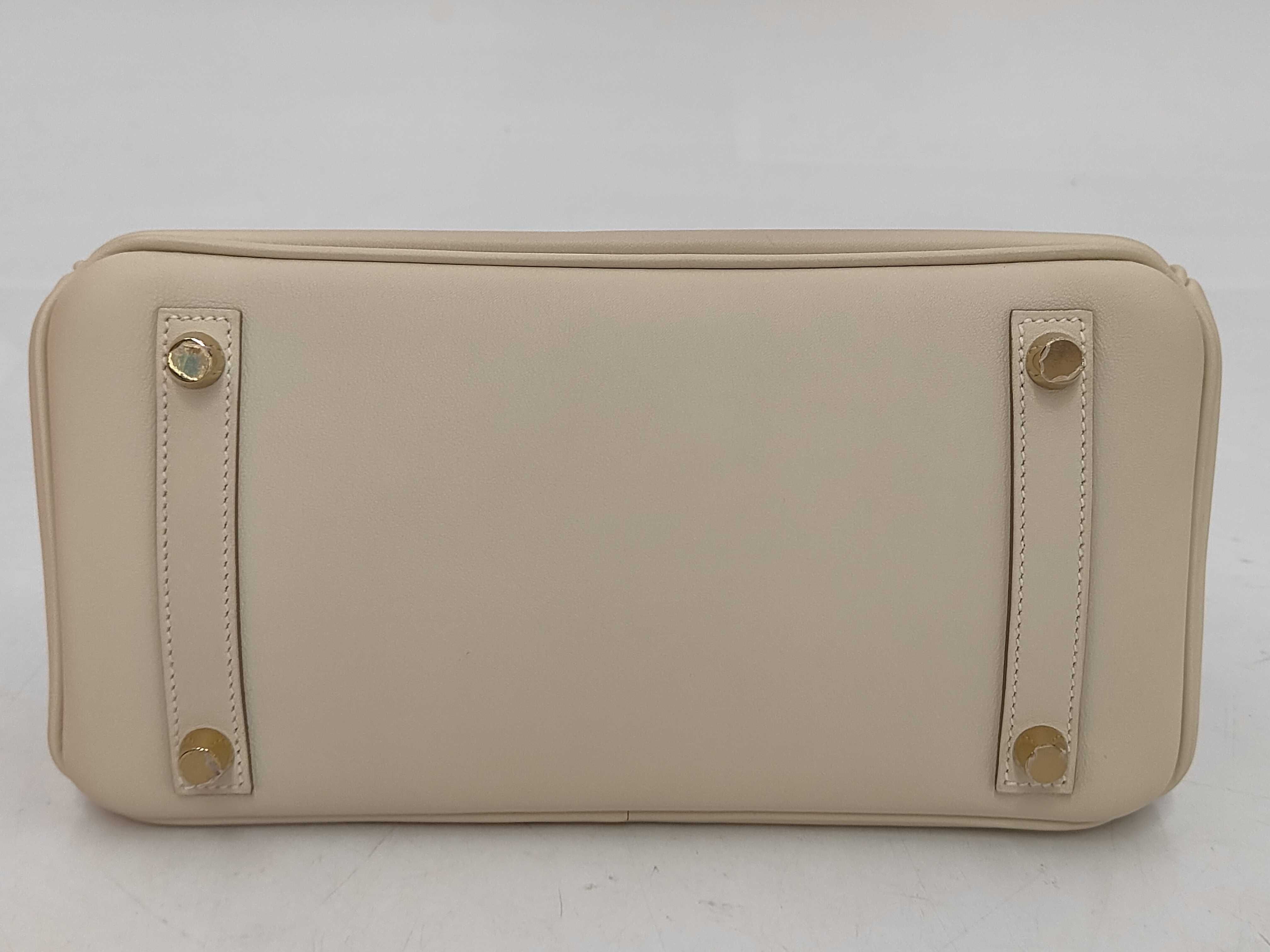 Birkin 25 Craie Swift Gold Hardware Handbag — view 6
