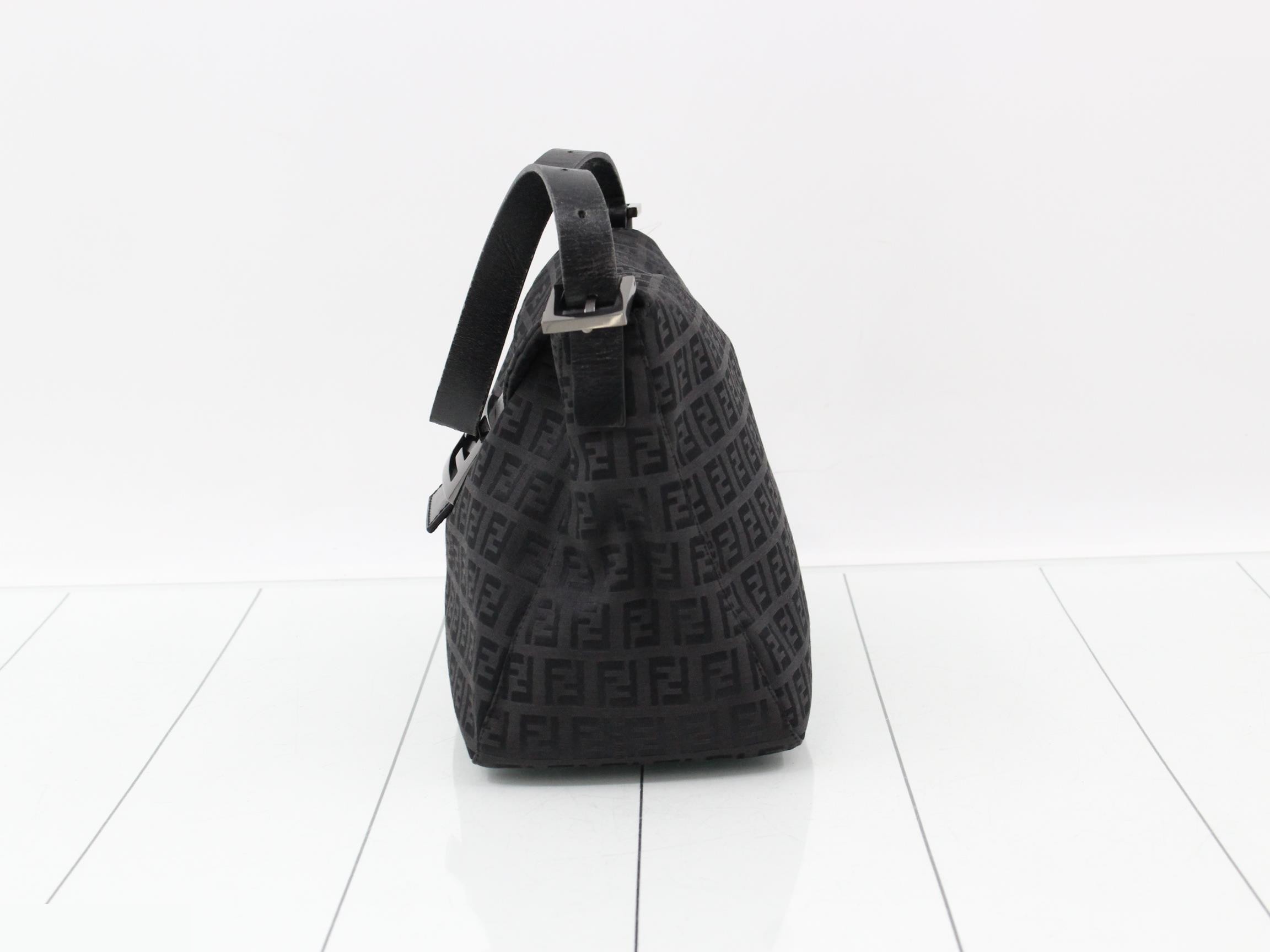 ZUCCA Mamma Bucket Shoulder Bag — view 3