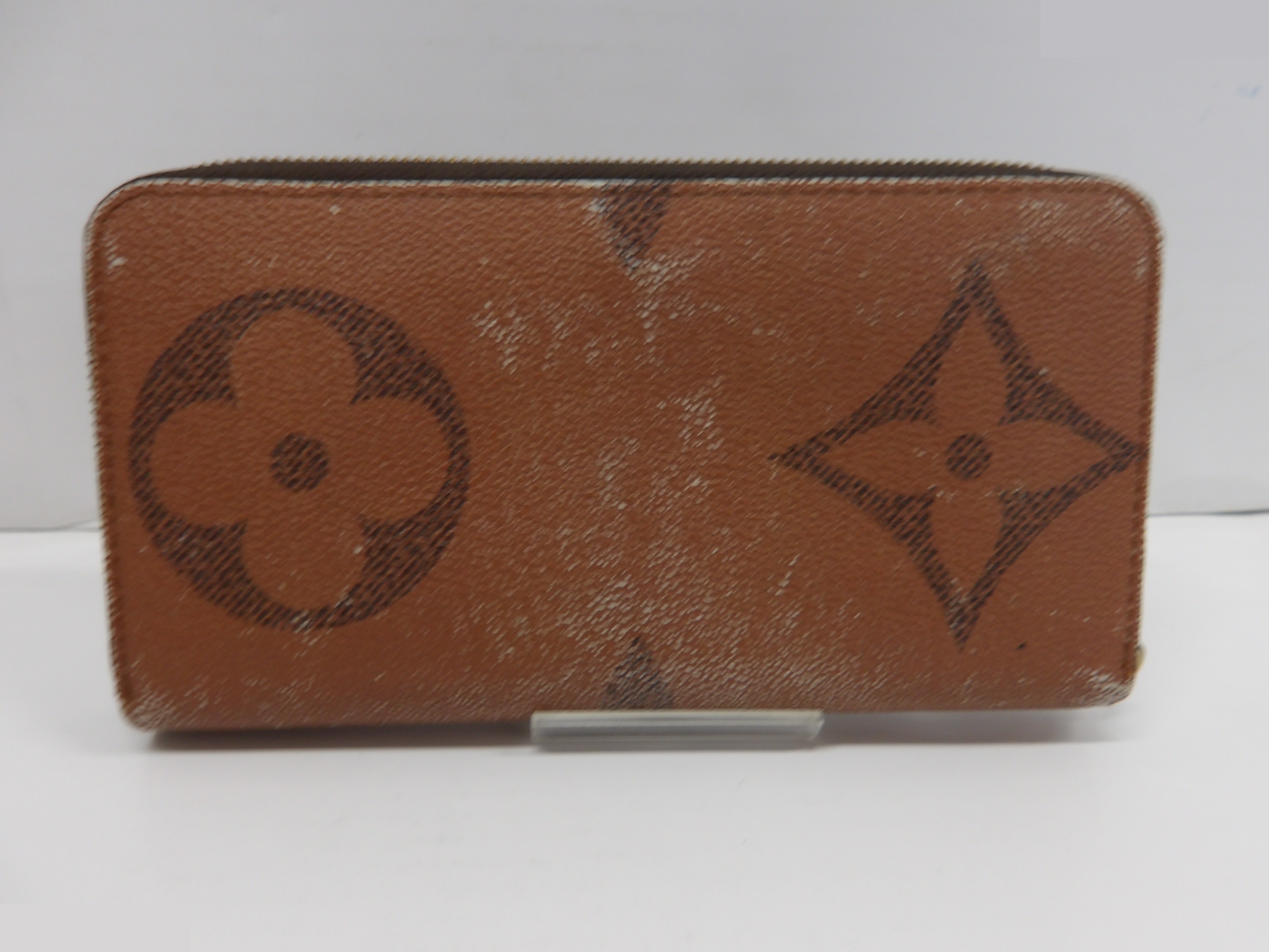 Monogram Giant Zippy Wallet — view 2
