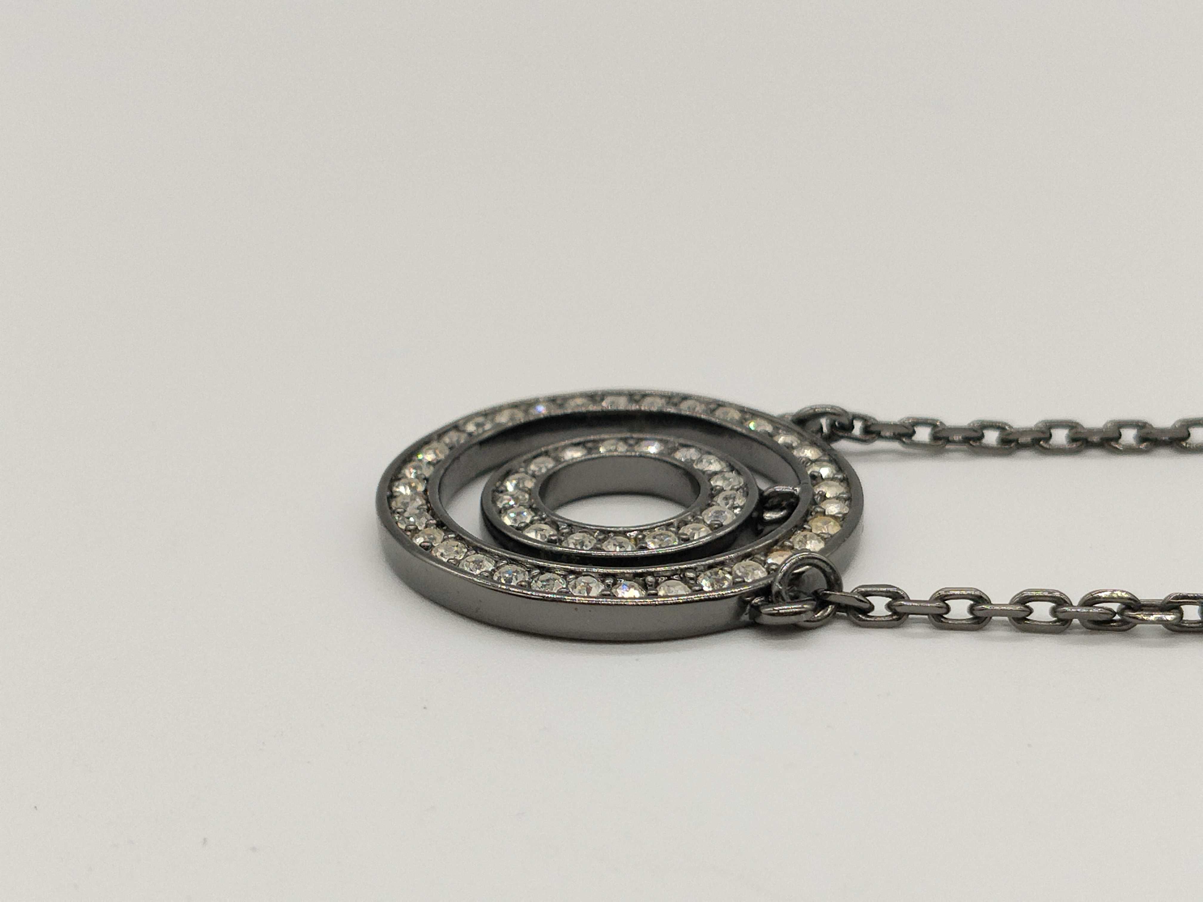 Rhinestone Circle Vintage Black Silver Necklace — view 3