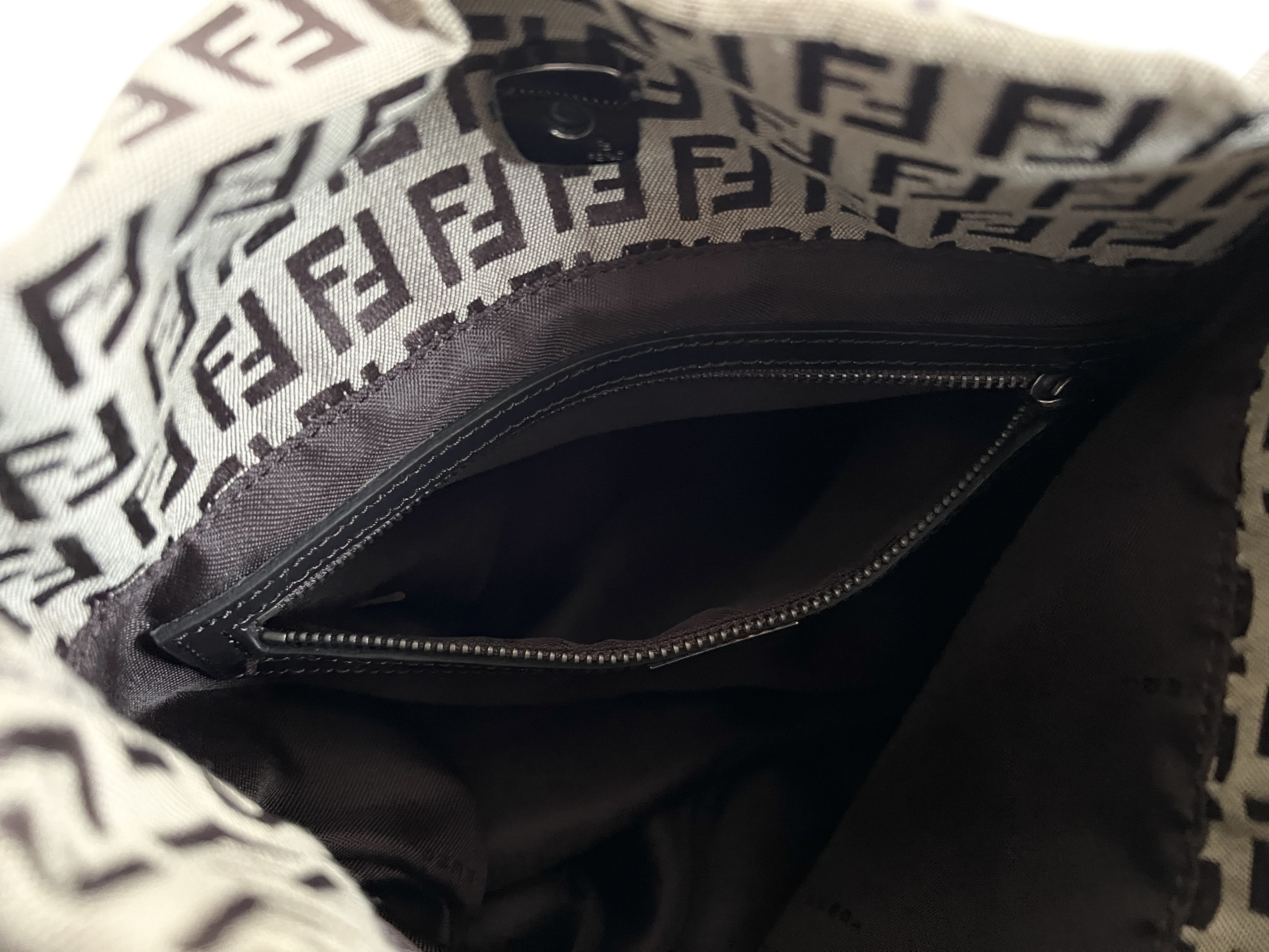 Zucchino Leather Canvas Logo Shoulder Bag (One-Shoulder Bag) — view 7
