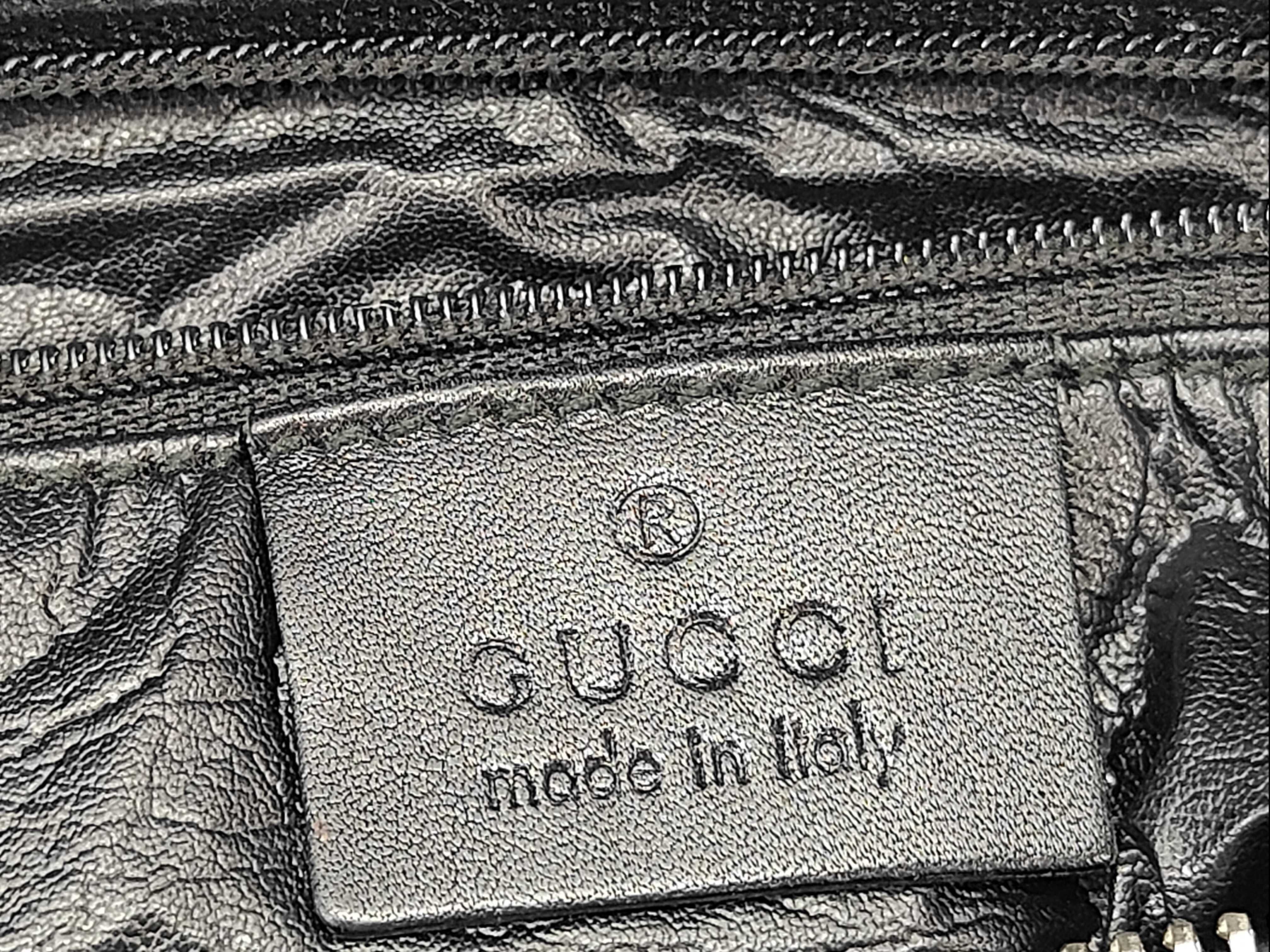 GG Canvas Gucci Boston Bag Handbag Boston Bag — view 14