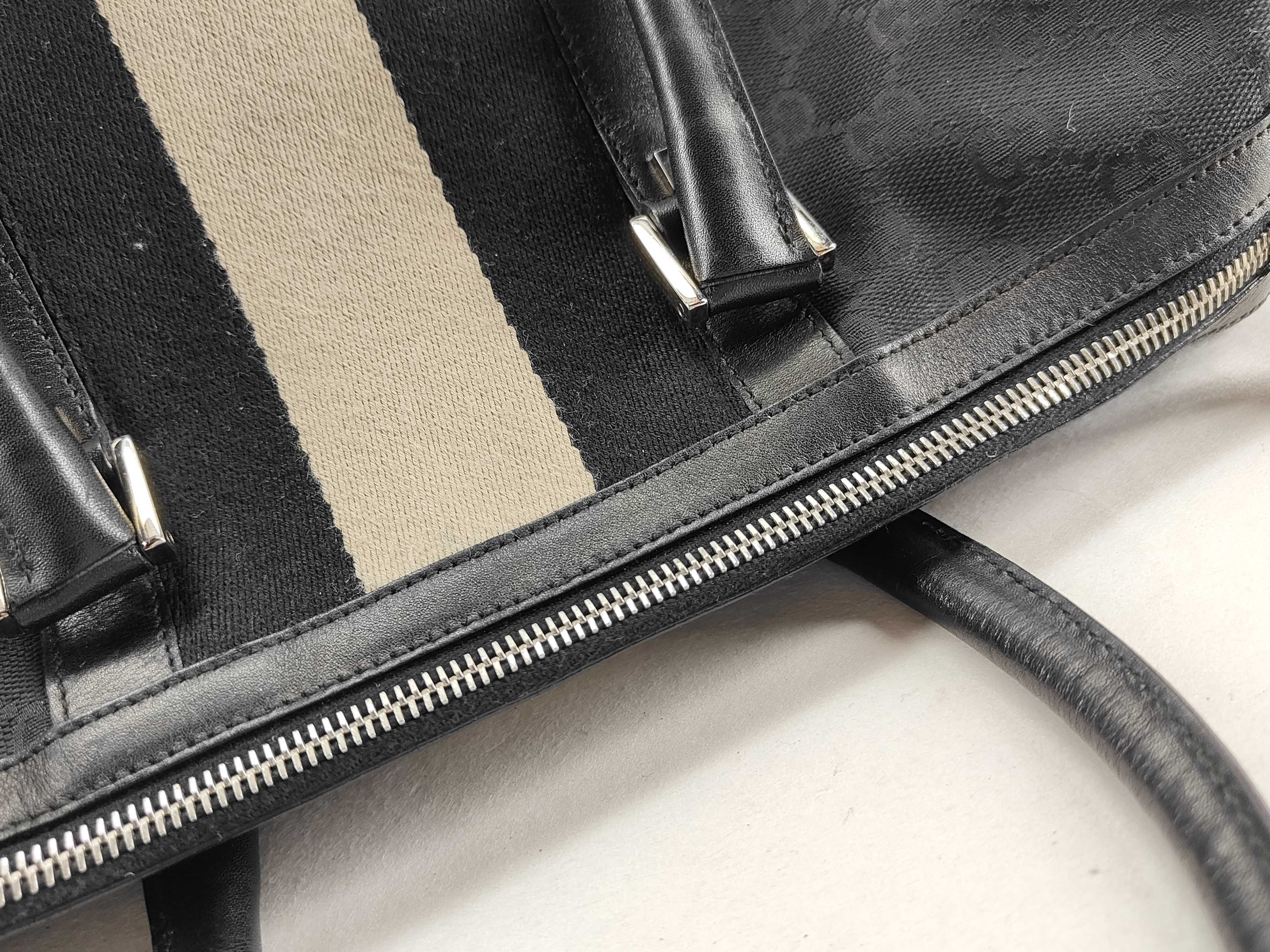 GG Canvas Gucci Boston Bag Handbag Boston Bag — view 8