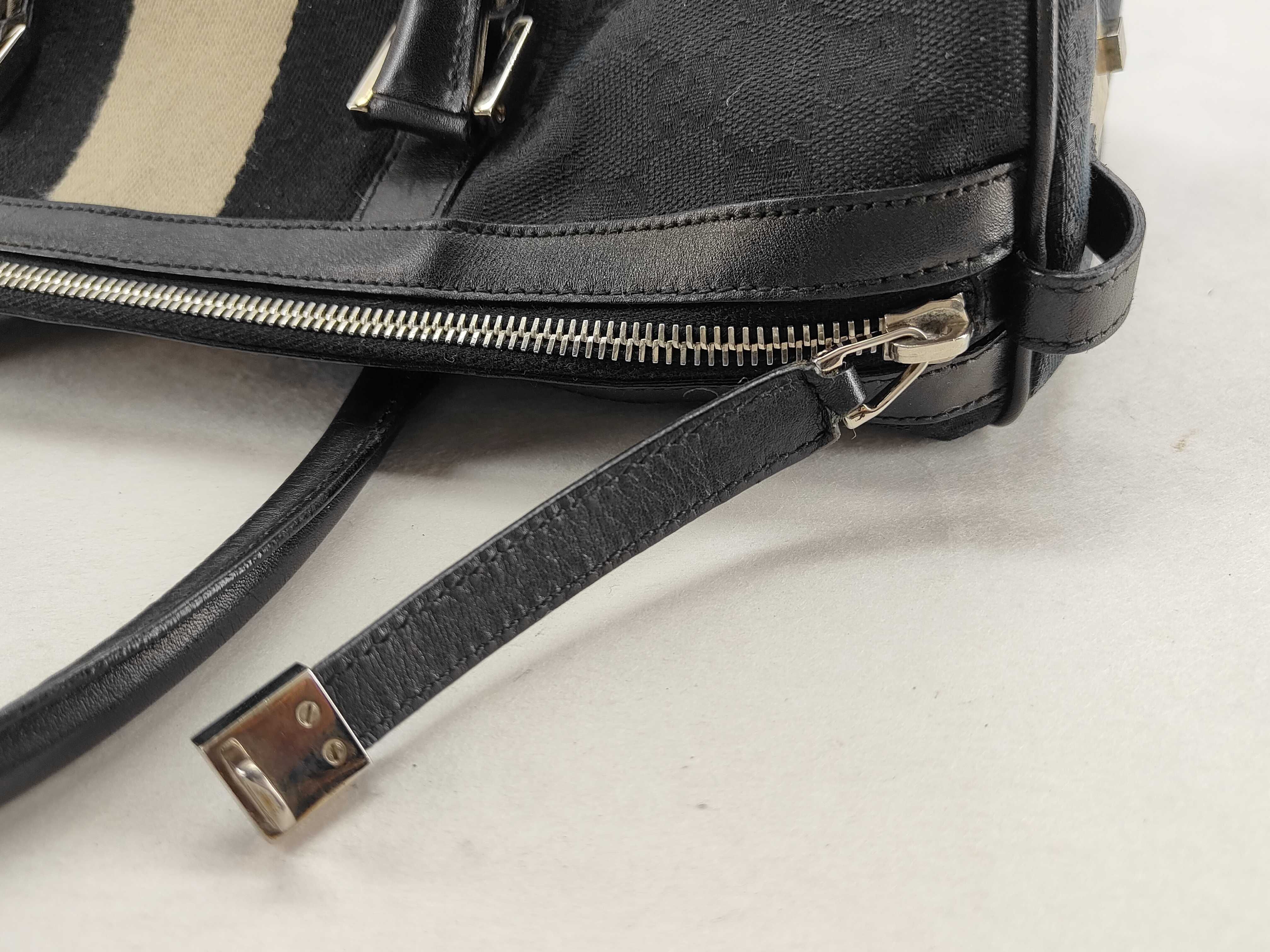 GG Canvas Gucci Boston Bag Handbag Boston Bag — view 9