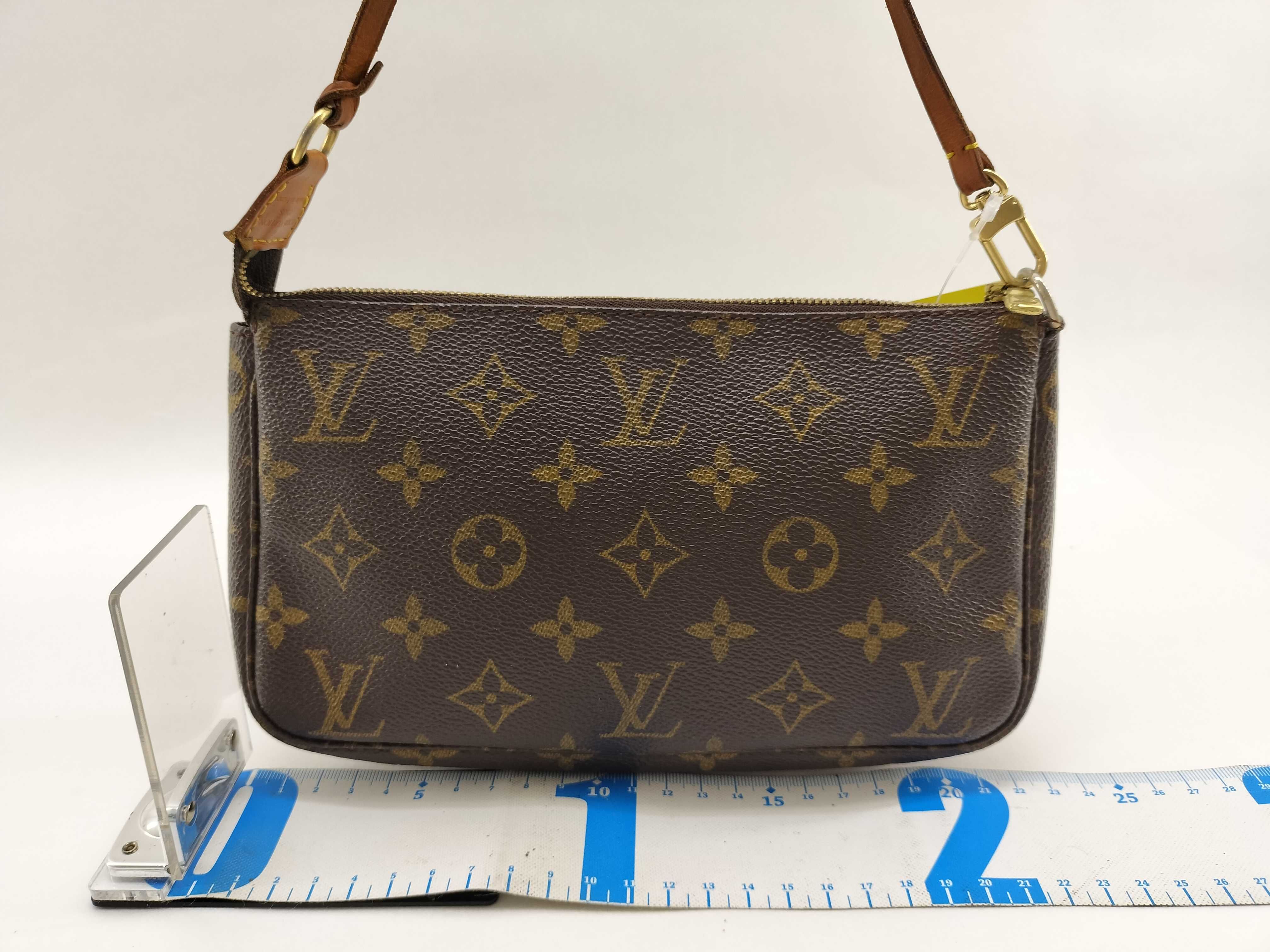 Monogram Accessoires Pouch — view 2