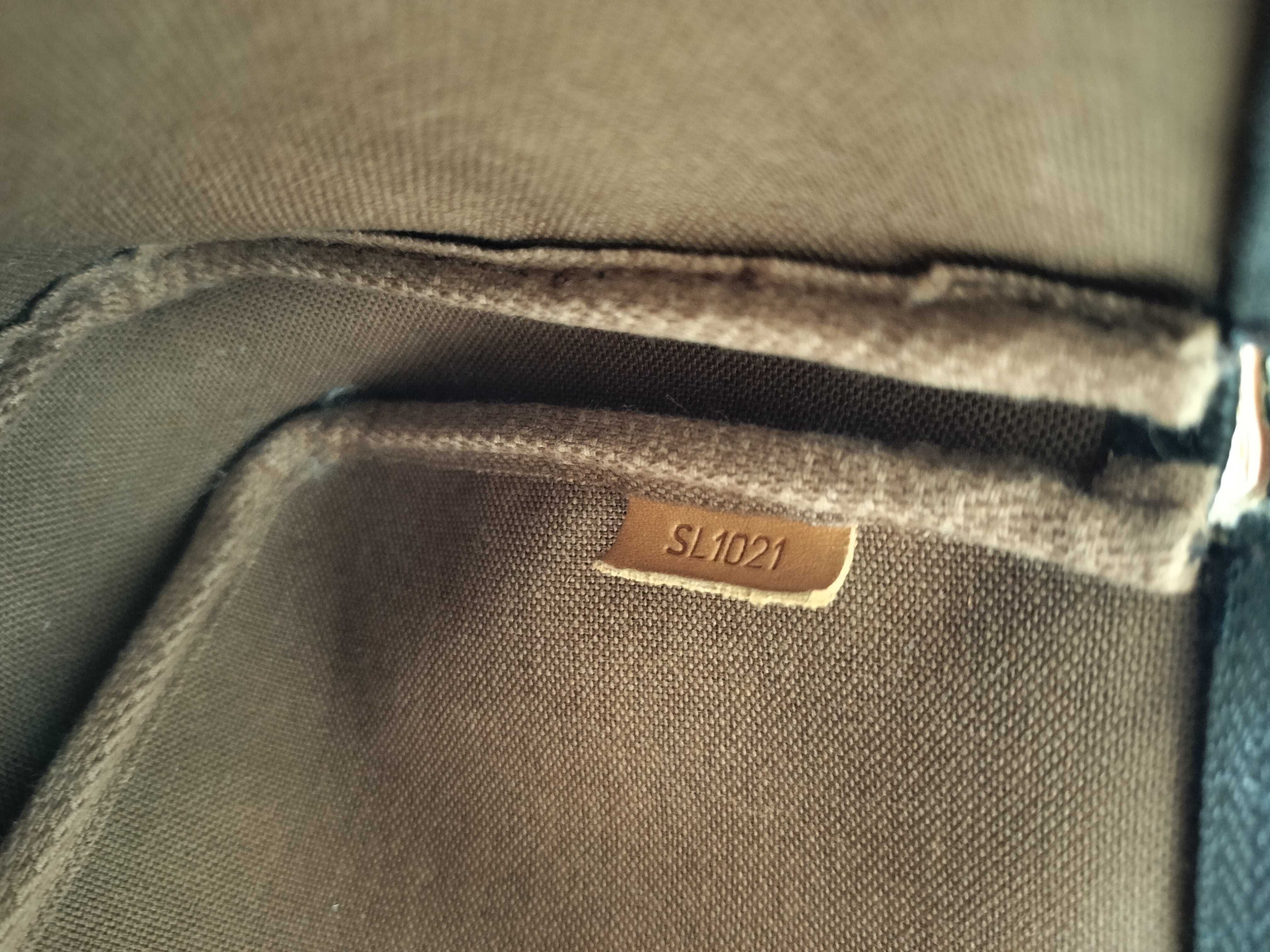 Monogram Accessoires Pouch — view 12