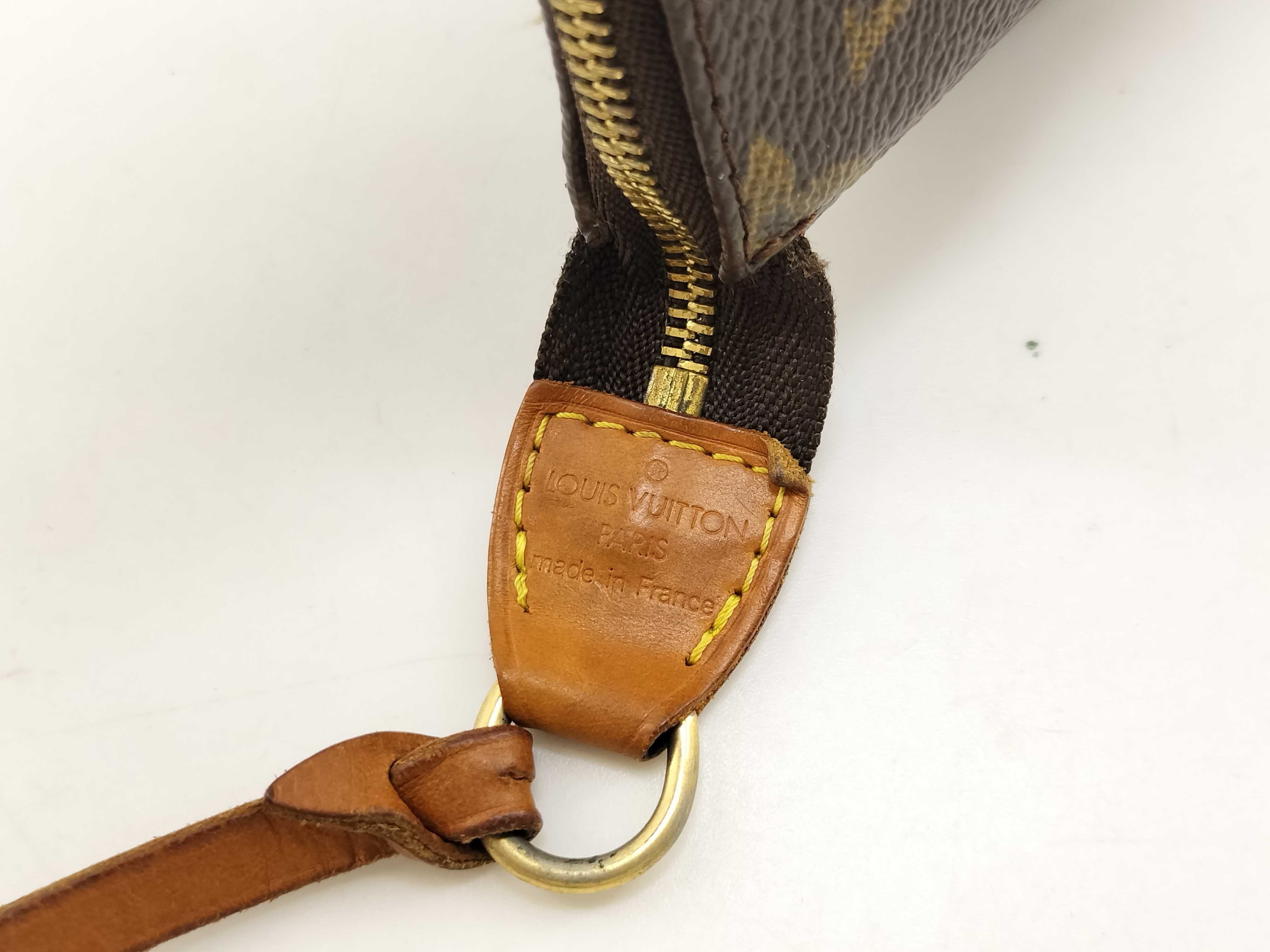 Monogram Accessoires Pouch — view 13