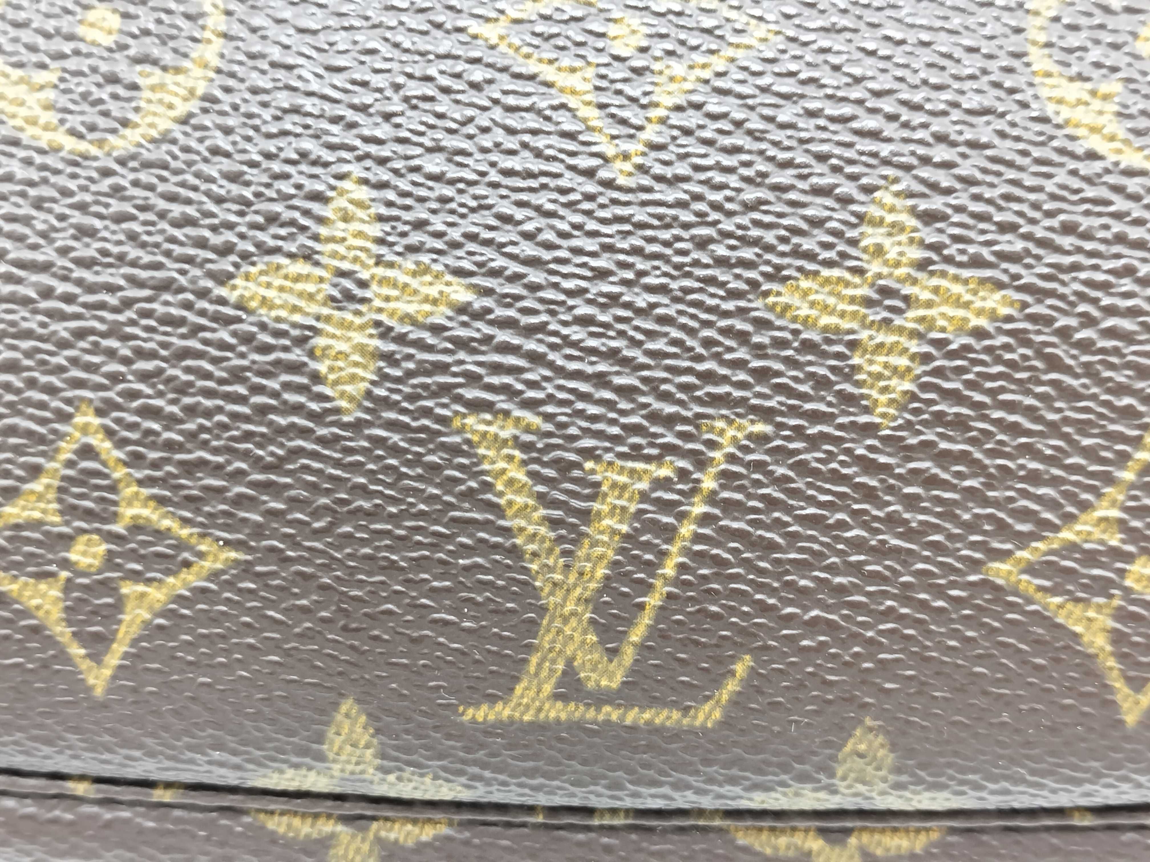 Monogram Accessoires Pouch — view 14