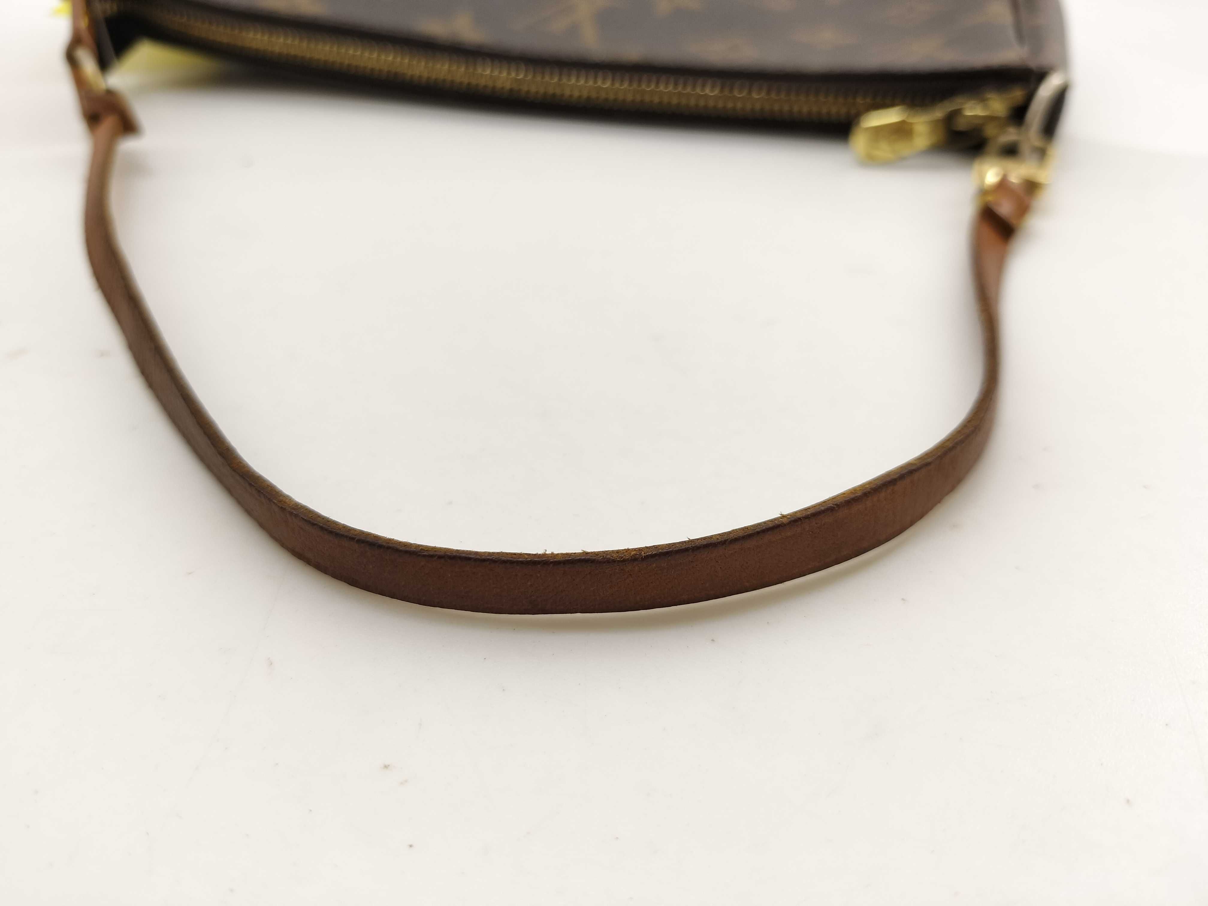 Monogram Accessoires Pouch — view 15