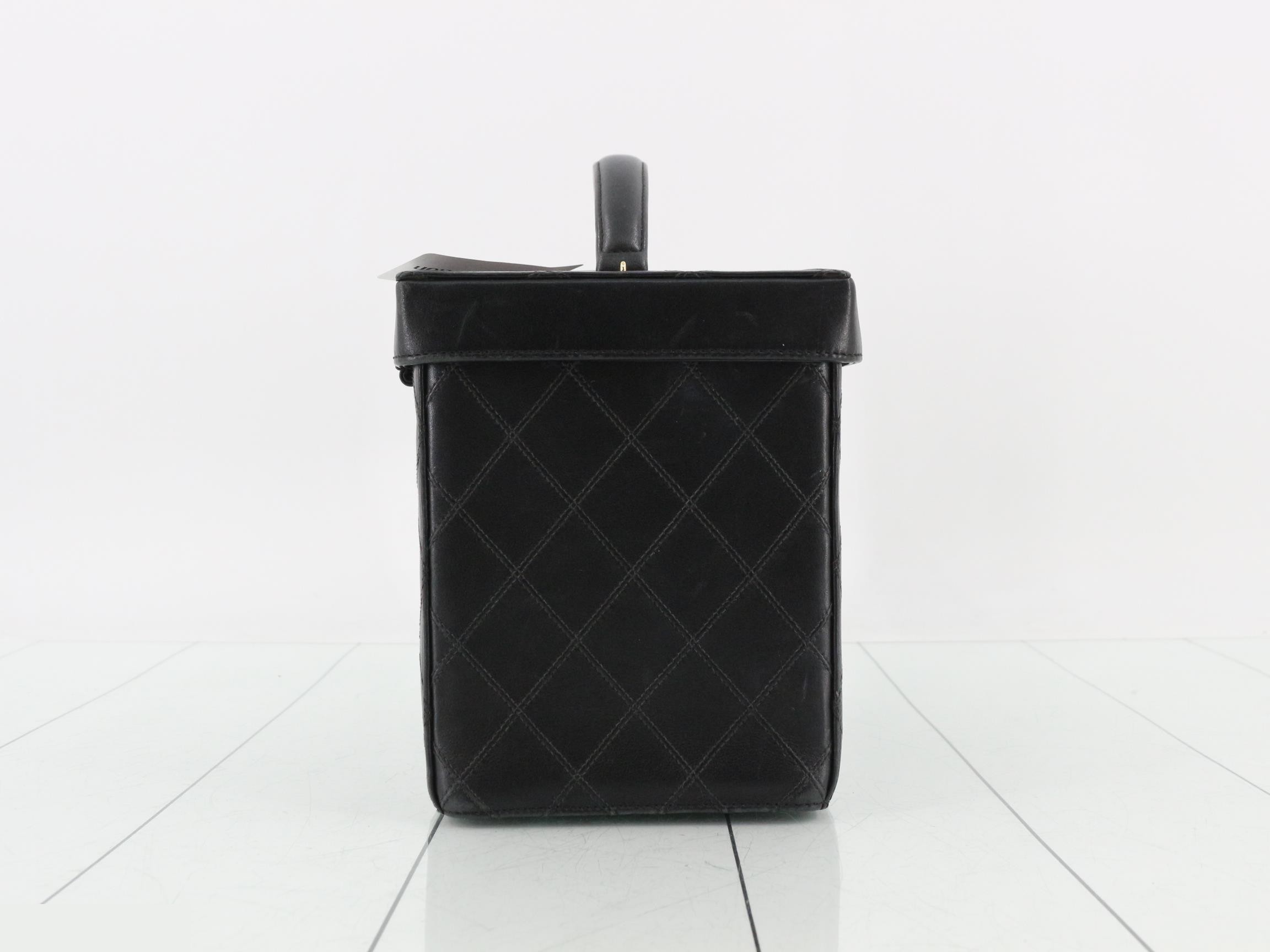 Matelassé Vanity Case, Black, Series 3 — view 4