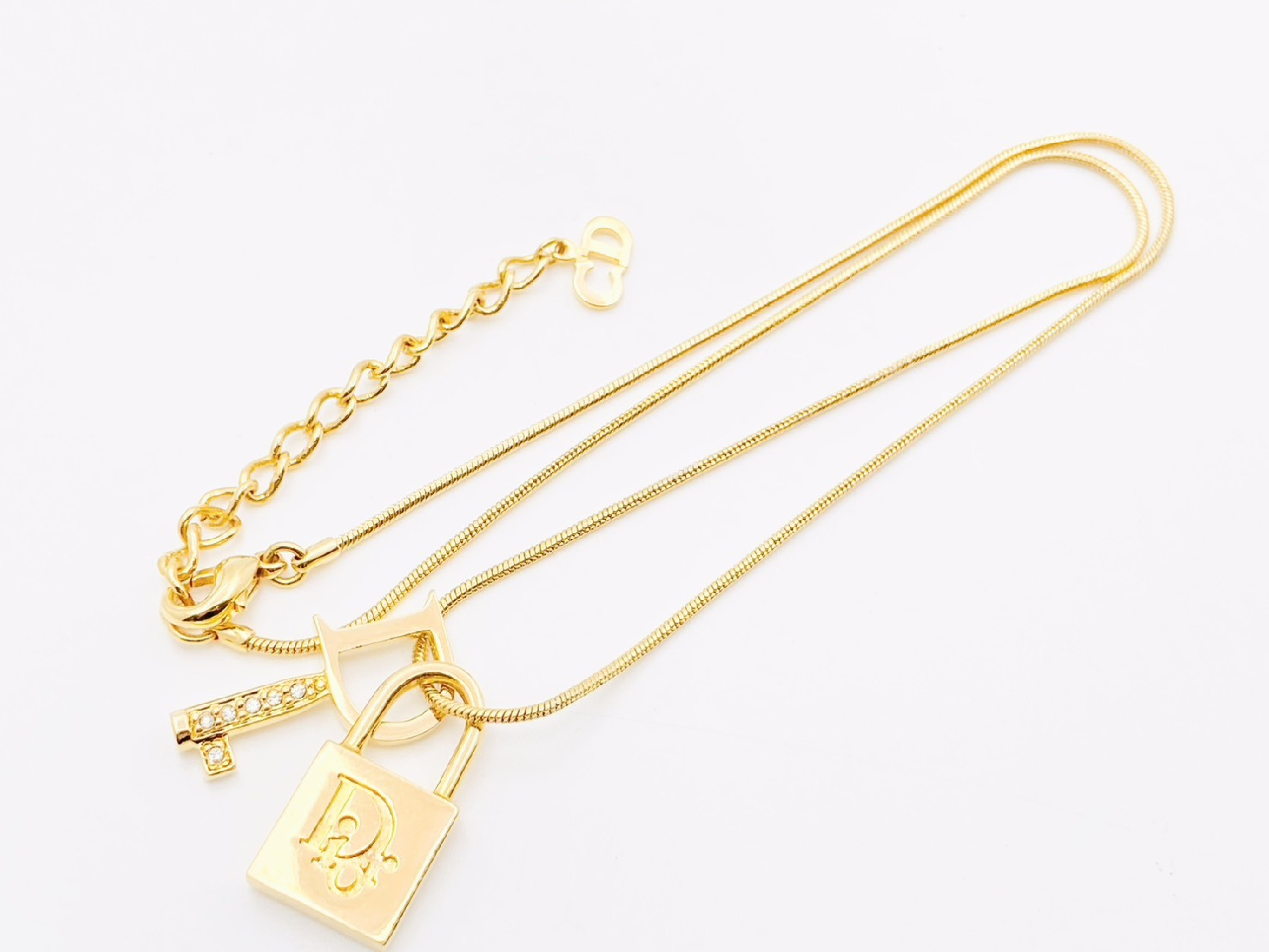 Logo Rhinestone D Logo Key Cadena Lock Snake Chain Necklace Gold Necklace — view 3