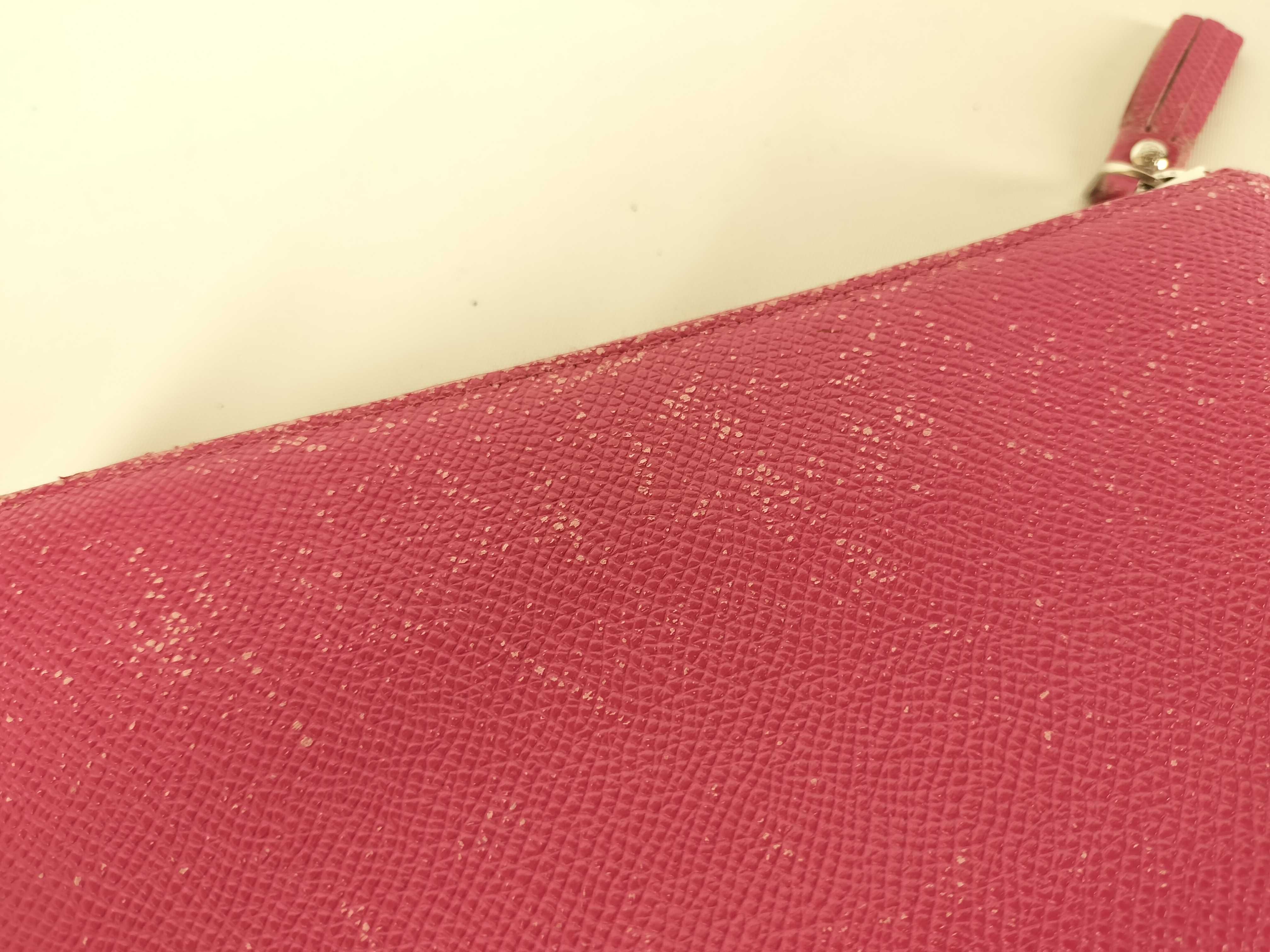 long leather wallet, pink, anagram design. — view 11