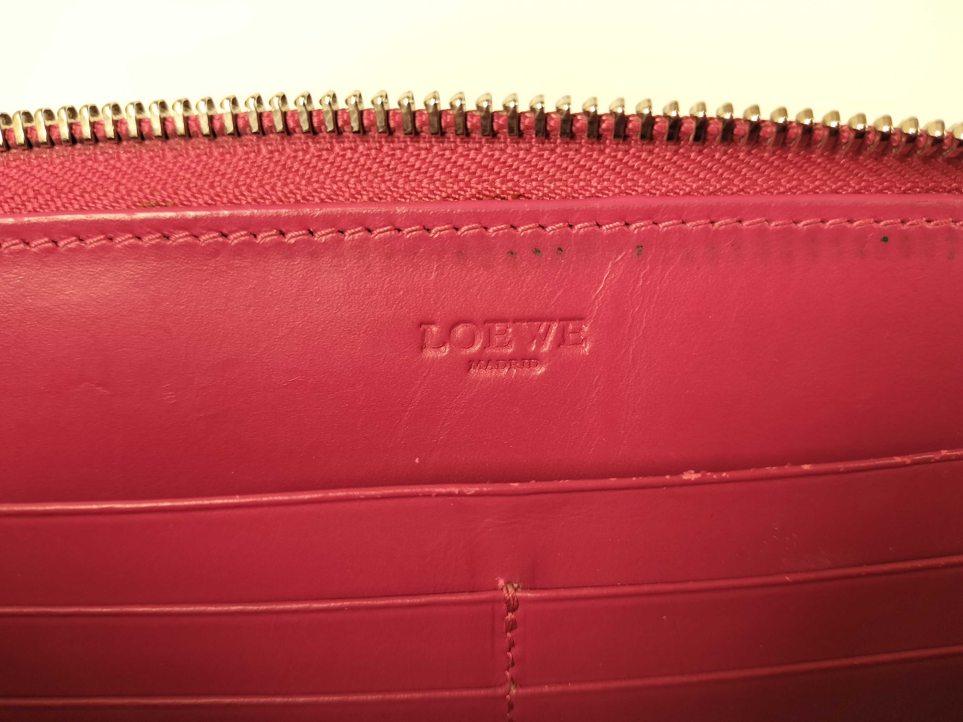 long leather wallet, pink, anagram design. — view 9