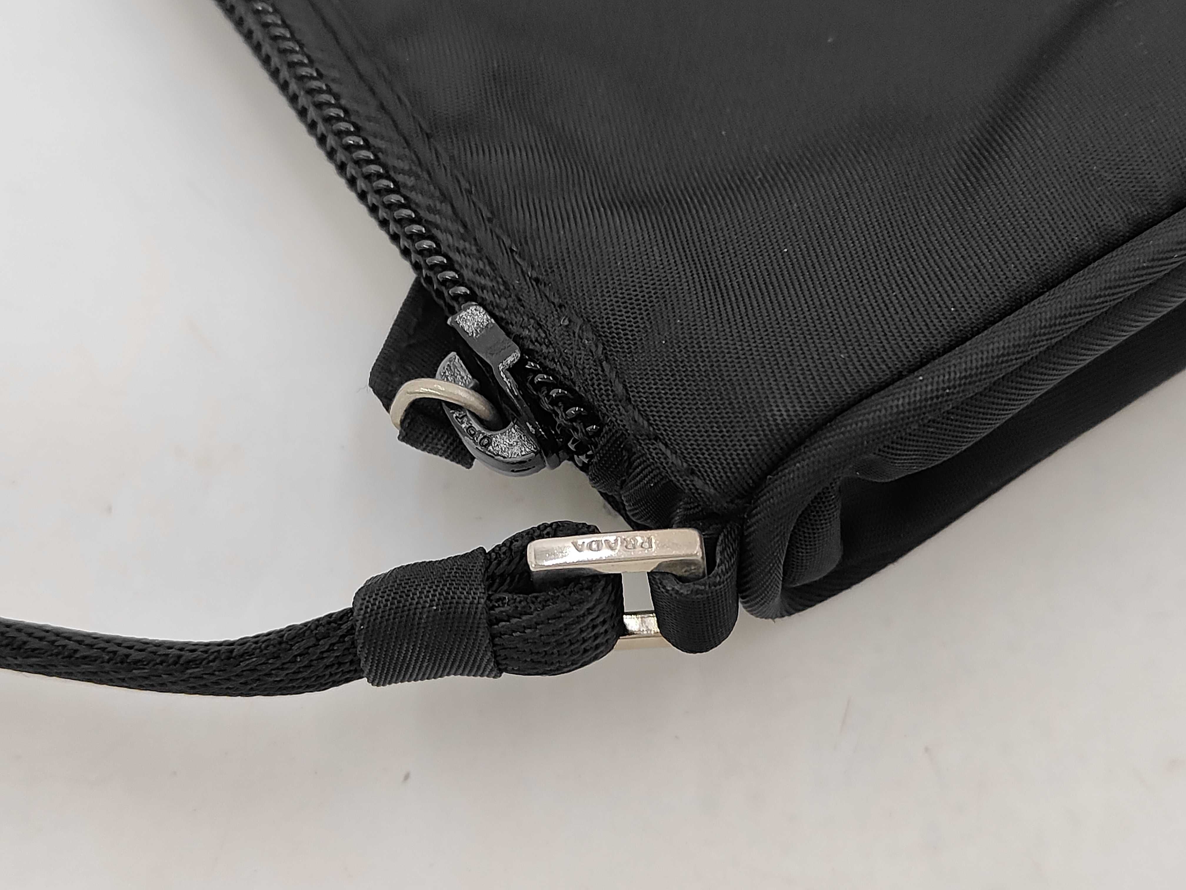 Triangle Plate Mini Handbag Black Handbag — view 5