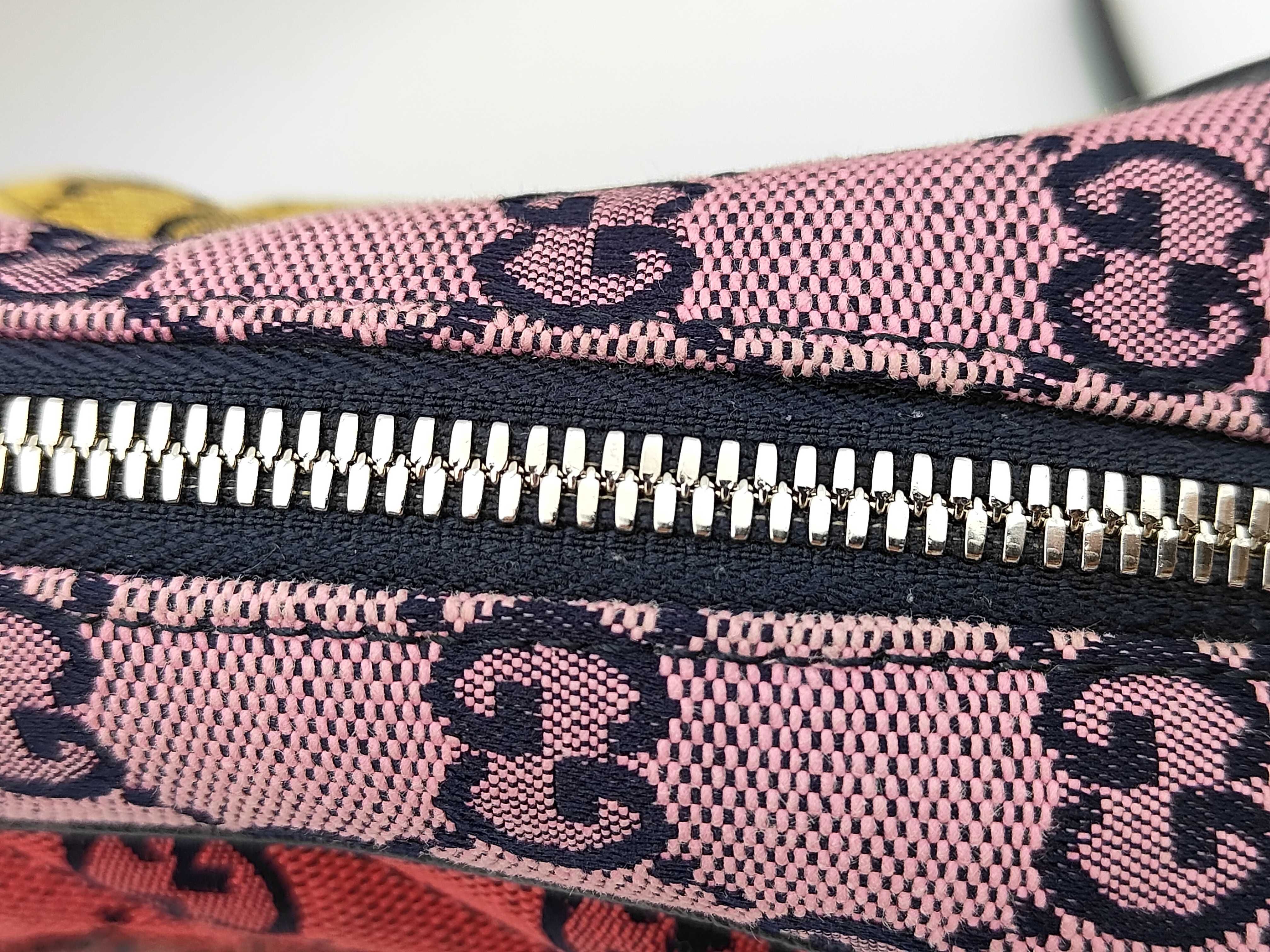 GG Marmont Shoulder Bag — view 6