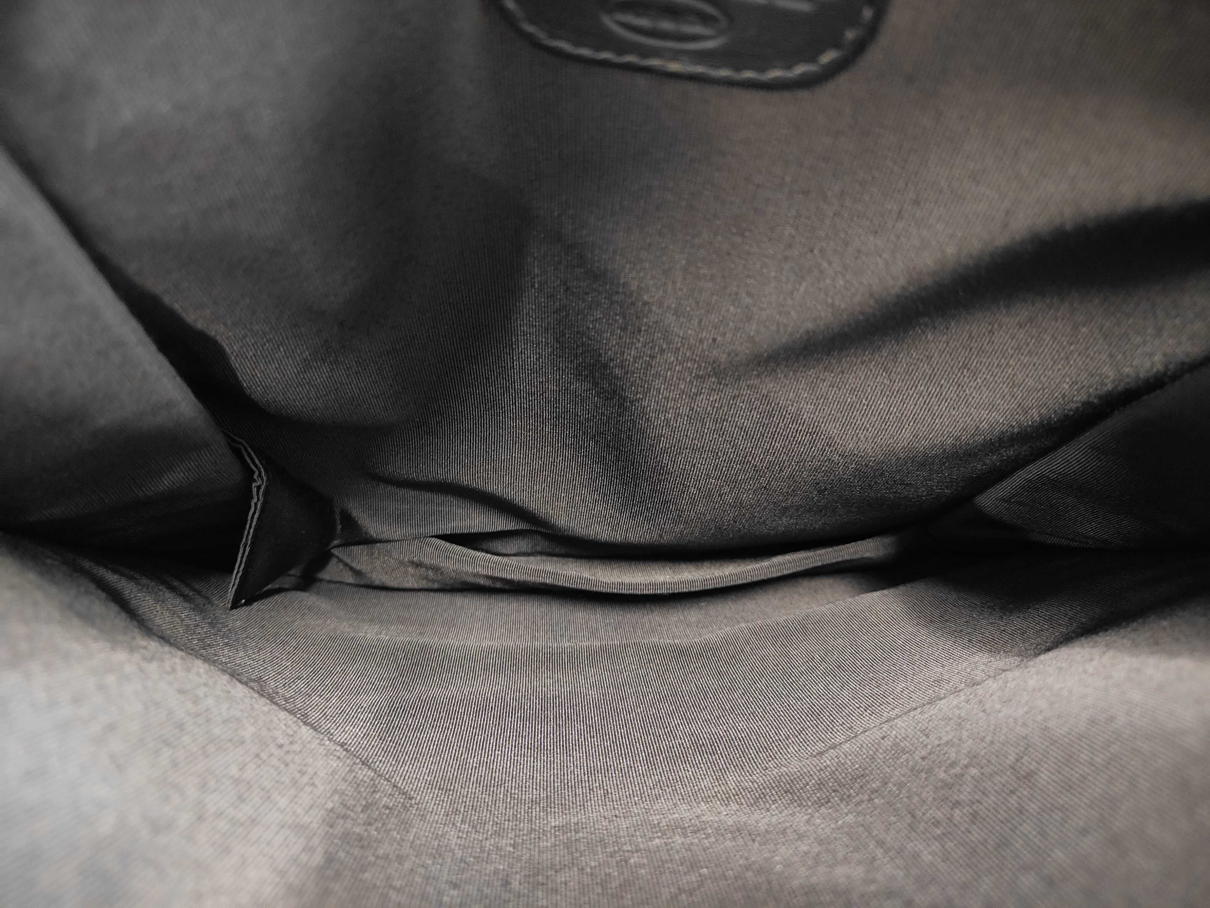 Lambskin One-Shoulder Bag Vintage Shoulder Bag — view 9
