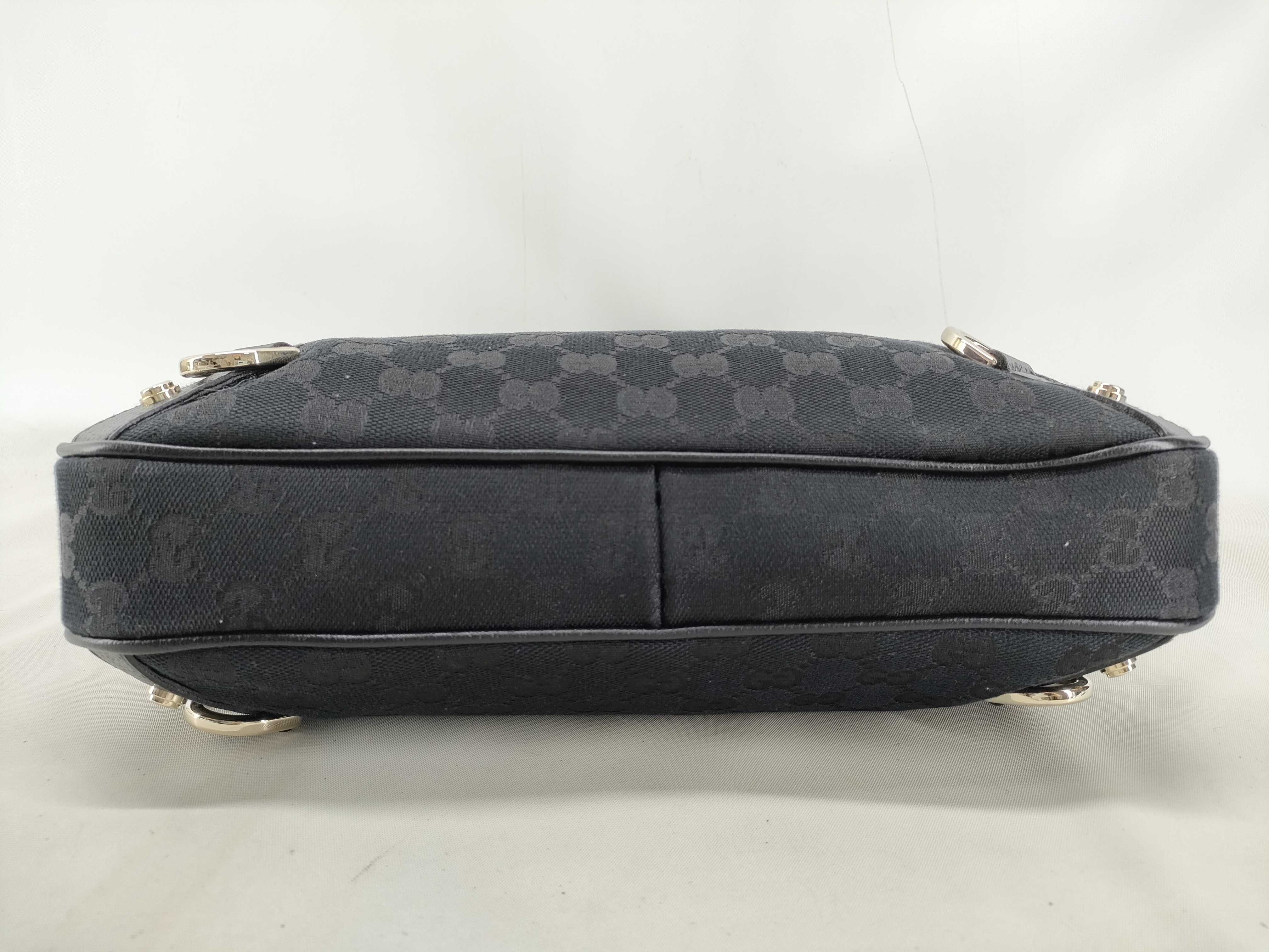 GG Canvas Gucci 130738 Bag Shoulder Bag — view 3