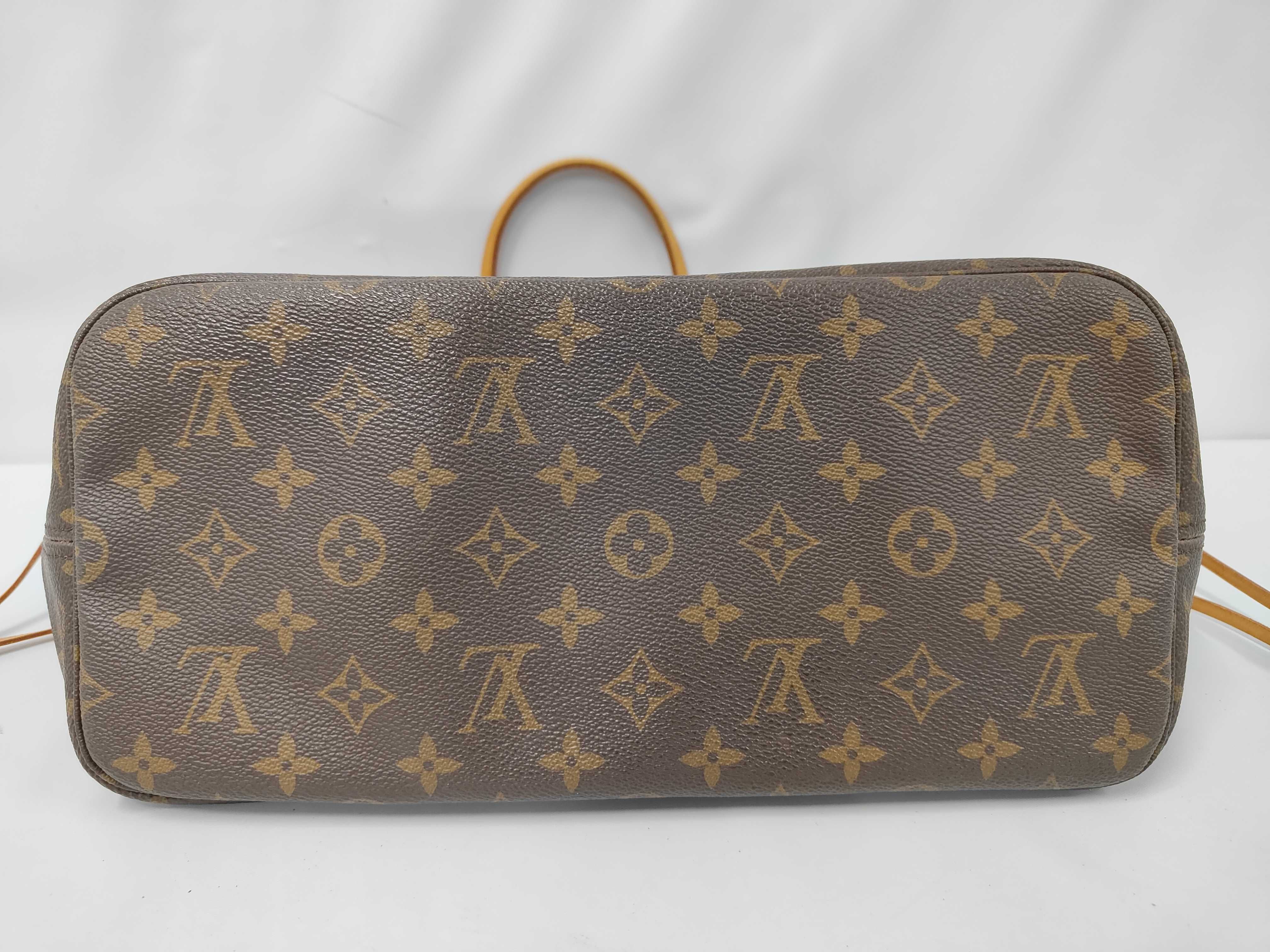 Neverfull MM Tote Bag Monogram M40156 Tote Bag — view 3