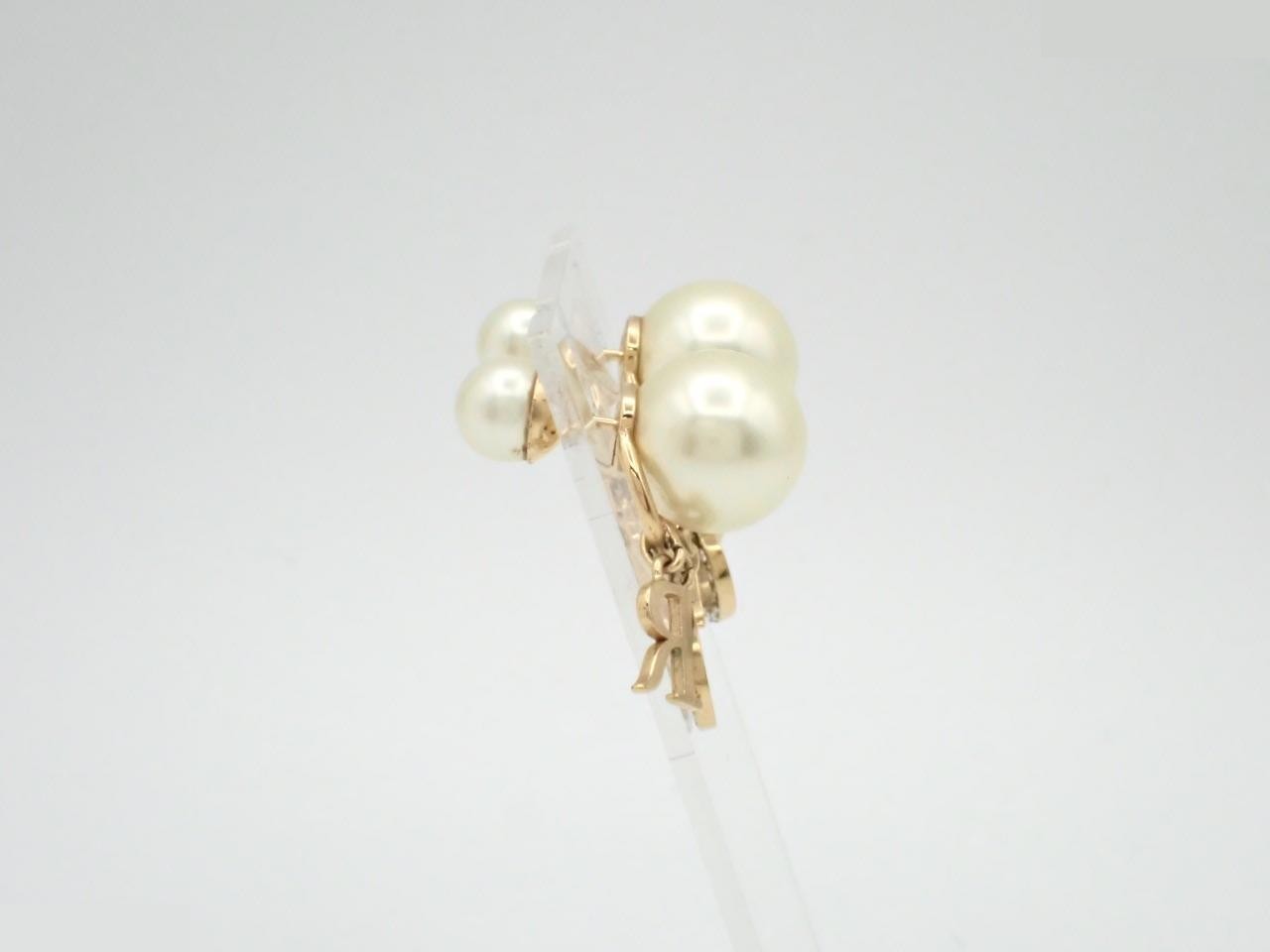 Gold earrings — view 3