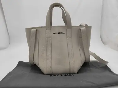 BAG 672793 EVERYDAY XS NORTH-SOUTH 2WAY TOTE WHITE Shoulder Bag