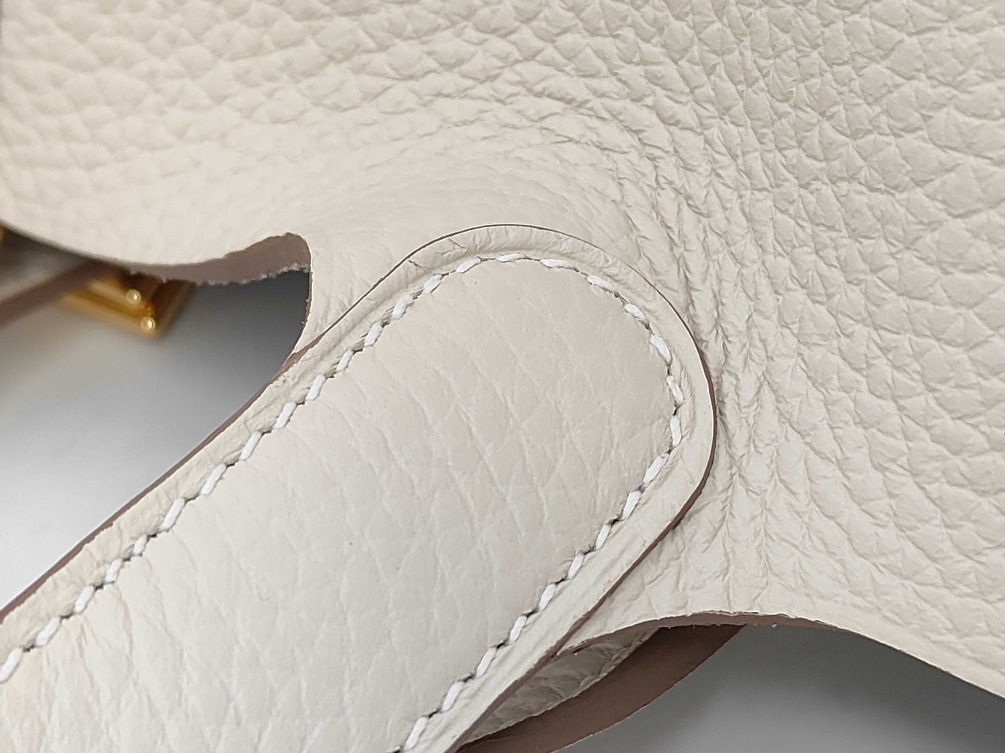 Picotin Lock 18, cream-colored, Taurillon Clemence leather, gold hardware, G stamp, handbag — view 5