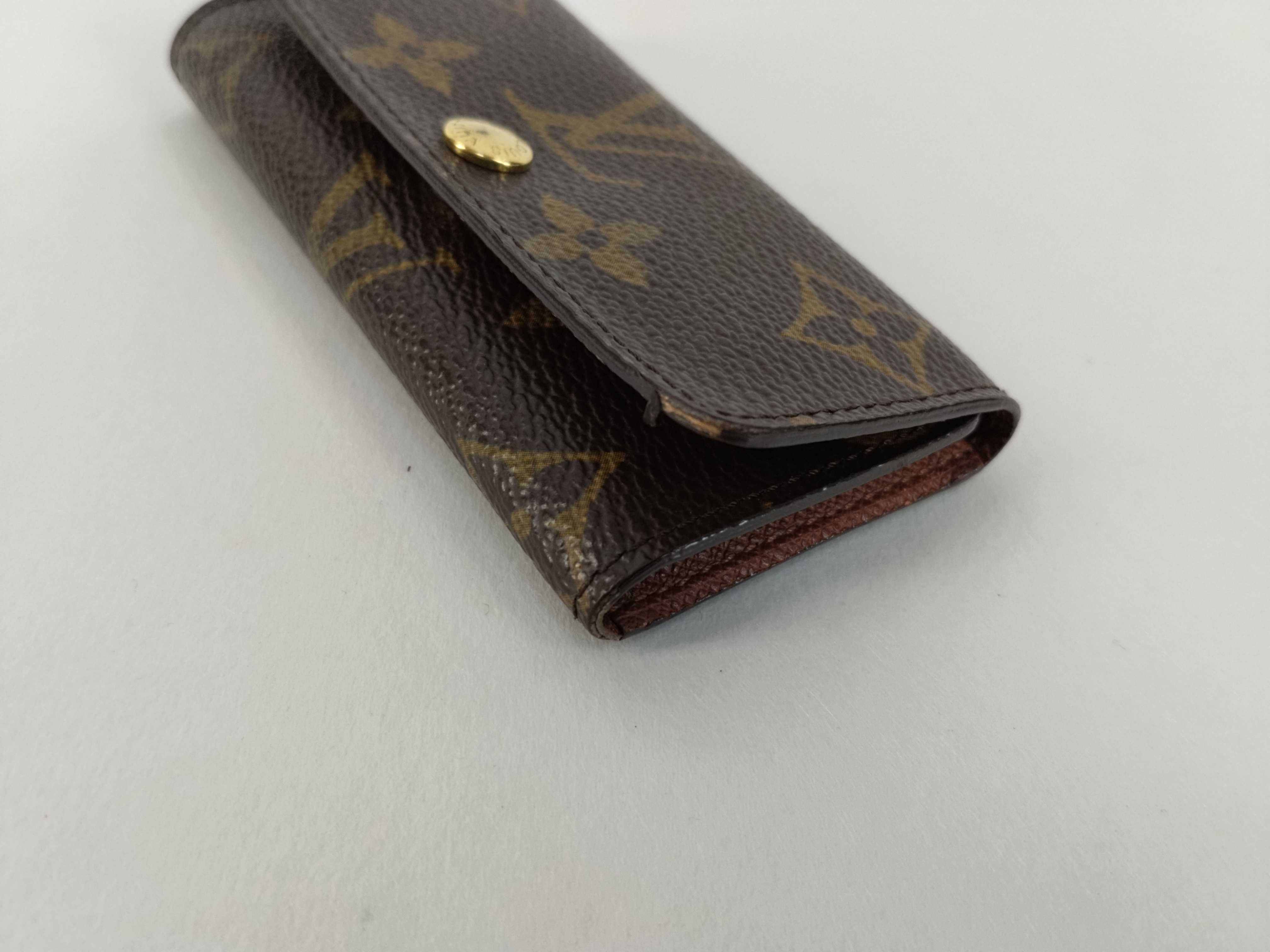 Monogram LV Key Case Multicles 4 Brown Key Case — view 3